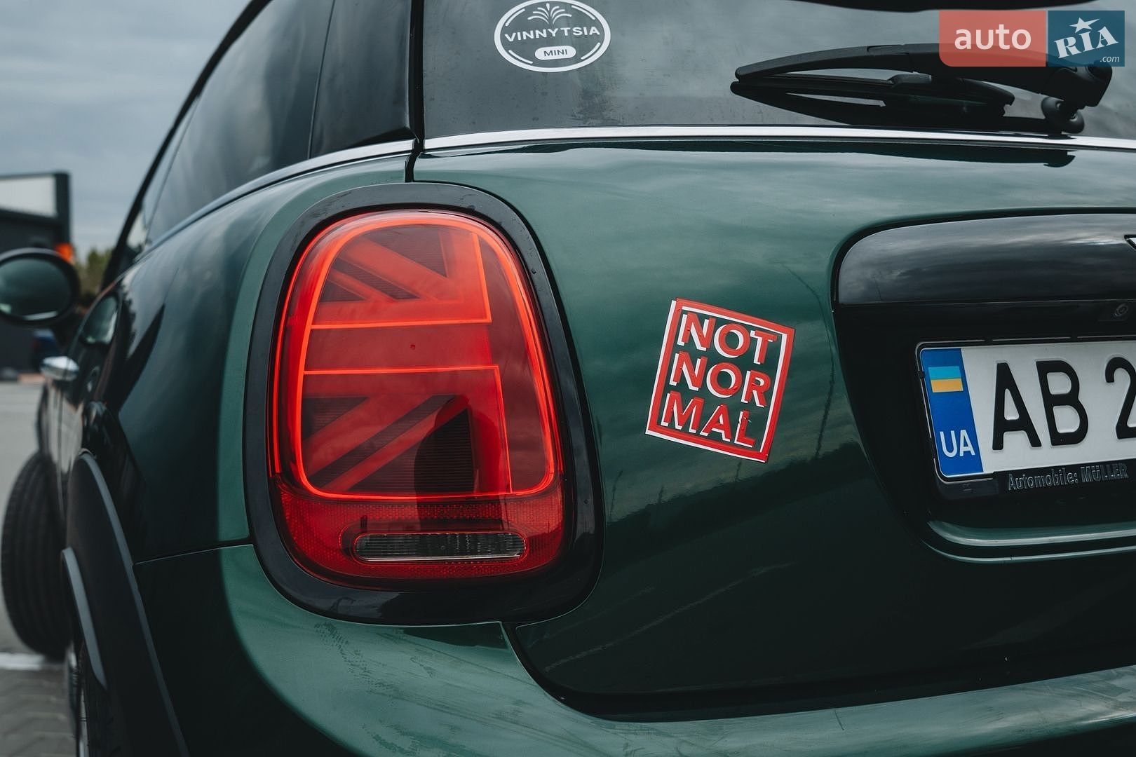 Mini Hatch 2017 VIN WMWXM910802F98557 фото оголошення 7 з 31