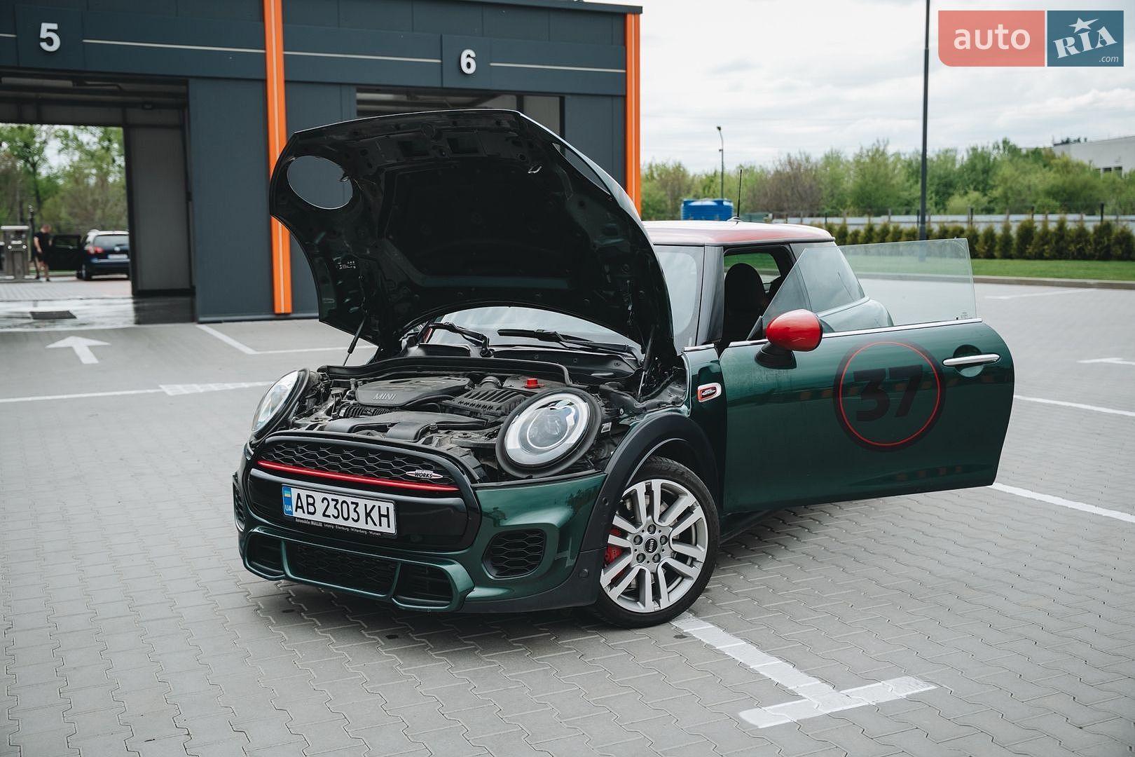 Mini Hatch 2017 VIN WMWXM910802F98557 фото оголошення 18 з 31
