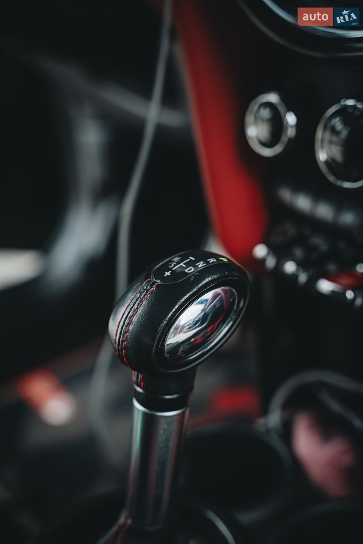 Mini Hatch 2017 VIN WMWXM910802F98557 фото оголошення 24 з 31