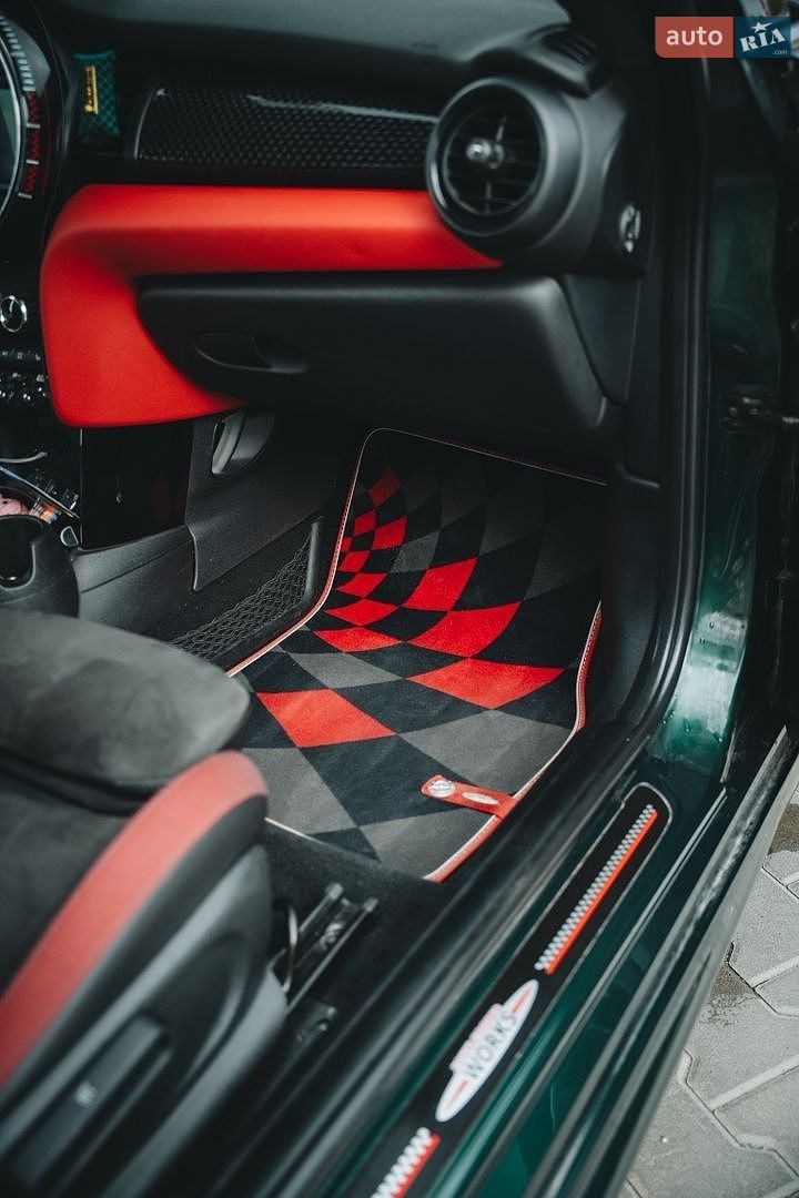 Mini Hatch 2017 VIN WMWXM910802F98557 фото оголошення 23 з 31