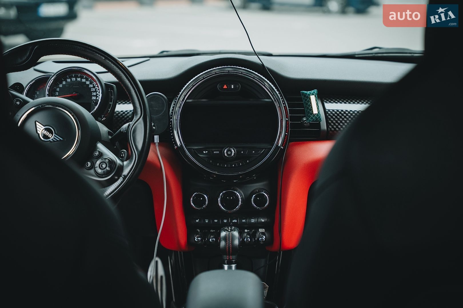 Mini Hatch 2017 VIN WMWXM910802F98557 фото оголошення 20 з 31