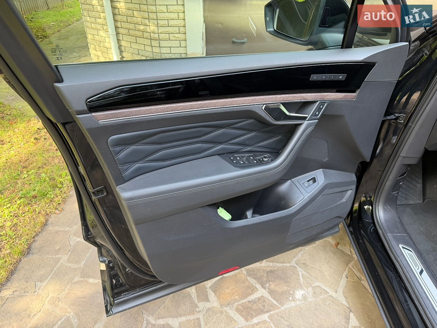 Volkswagen Touareg 2023 VIN WVGZZZCR5PD026586 фото оголошення 8 з 19