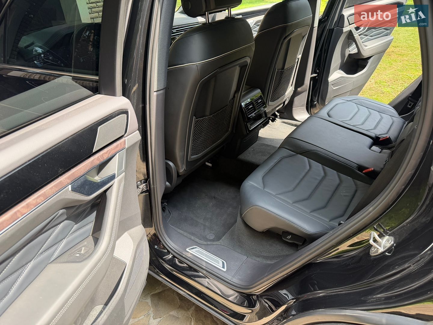 Volkswagen Touareg 2023 VIN WVGZZZCR5PD026586 фото оголошення 11 з 19