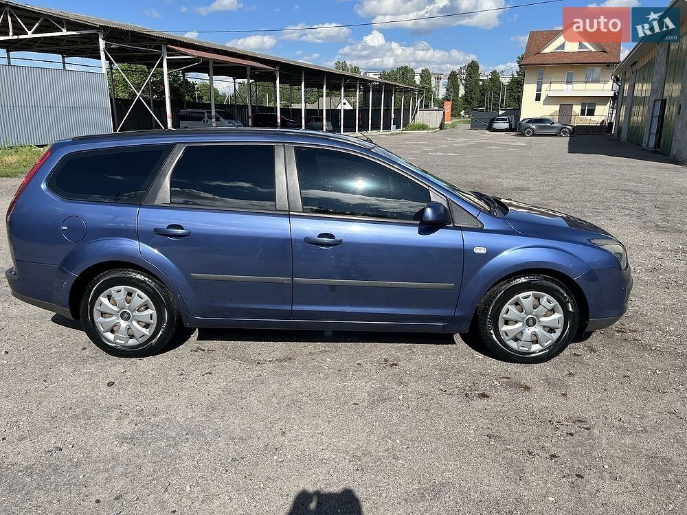 Ford Focus 2005 VIN WF0WXXGCDW5R09666 фото оголошення 8 з 9