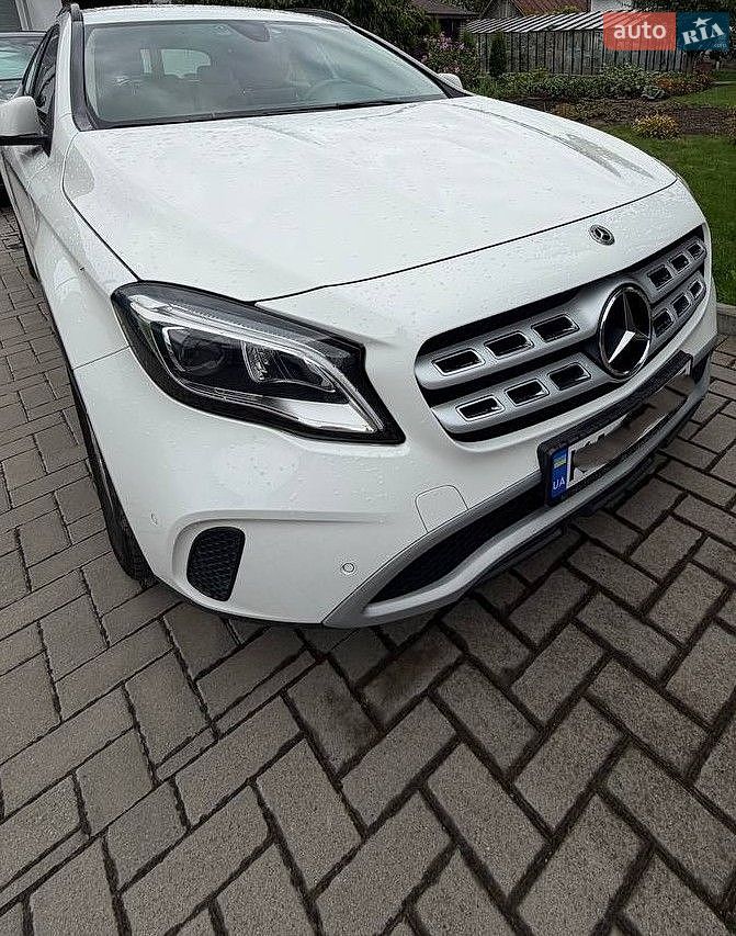 Mercedes-Benz GLA-Class 2019 VIN WDC1569421J665286 фото оголошення 2 з 7