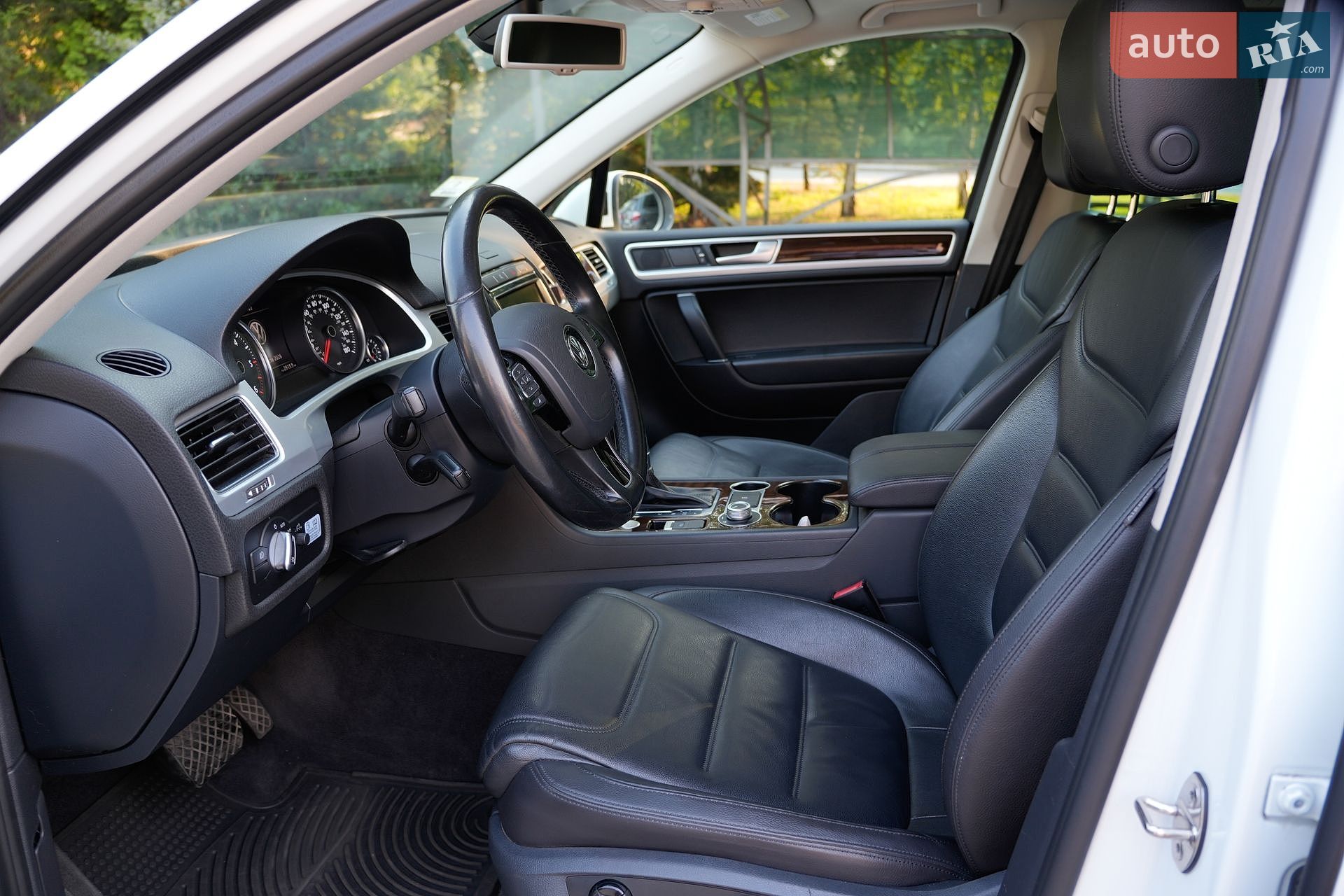Volkswagen Touareg 2015 VIN WVGEP9BP5FD007703 фото оголошення 19 з 21
