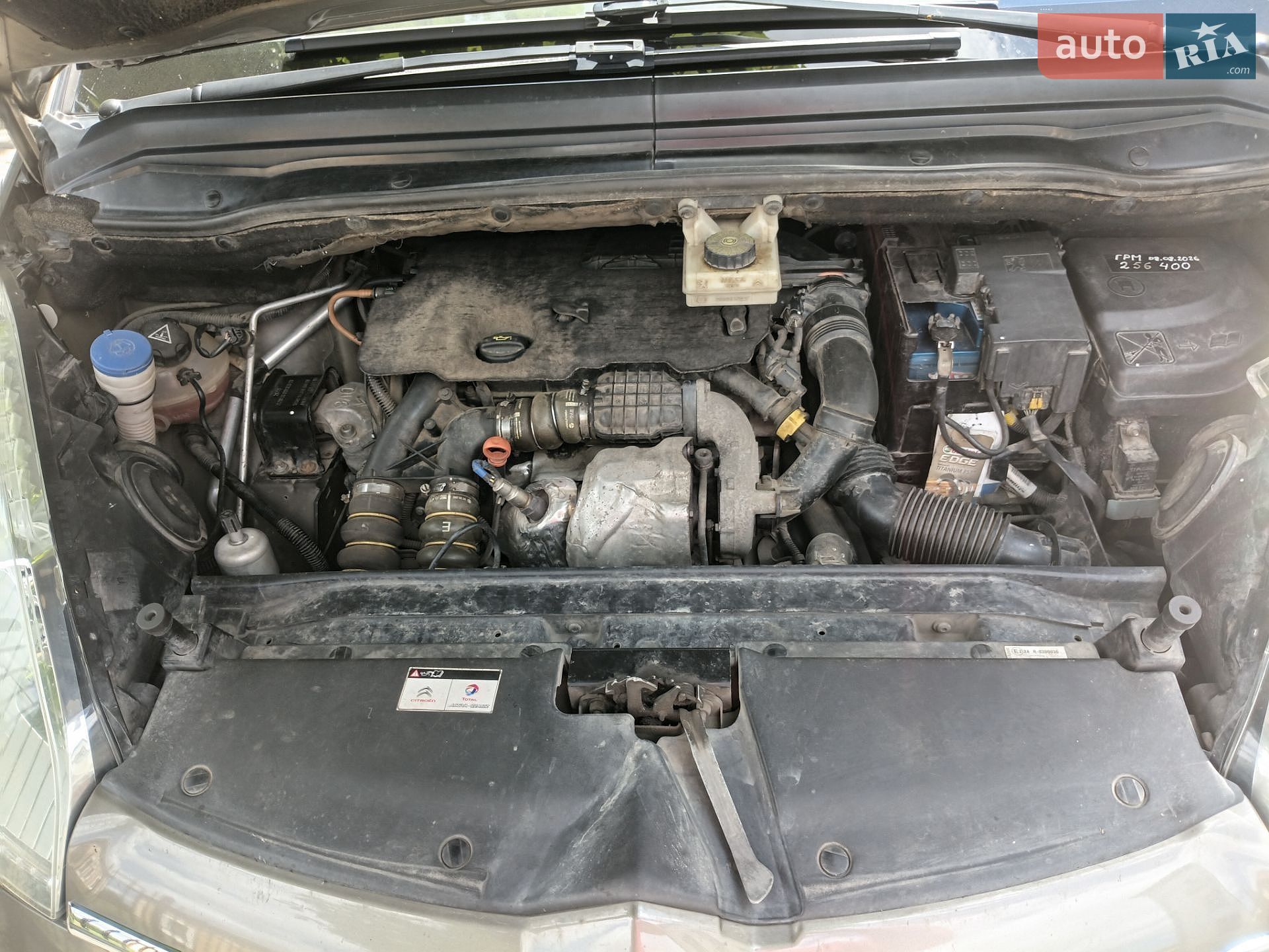 Citroen C4 Picasso 2011 VIN VF7UA9HR8BJ741401 фото оголошення 2 з 24