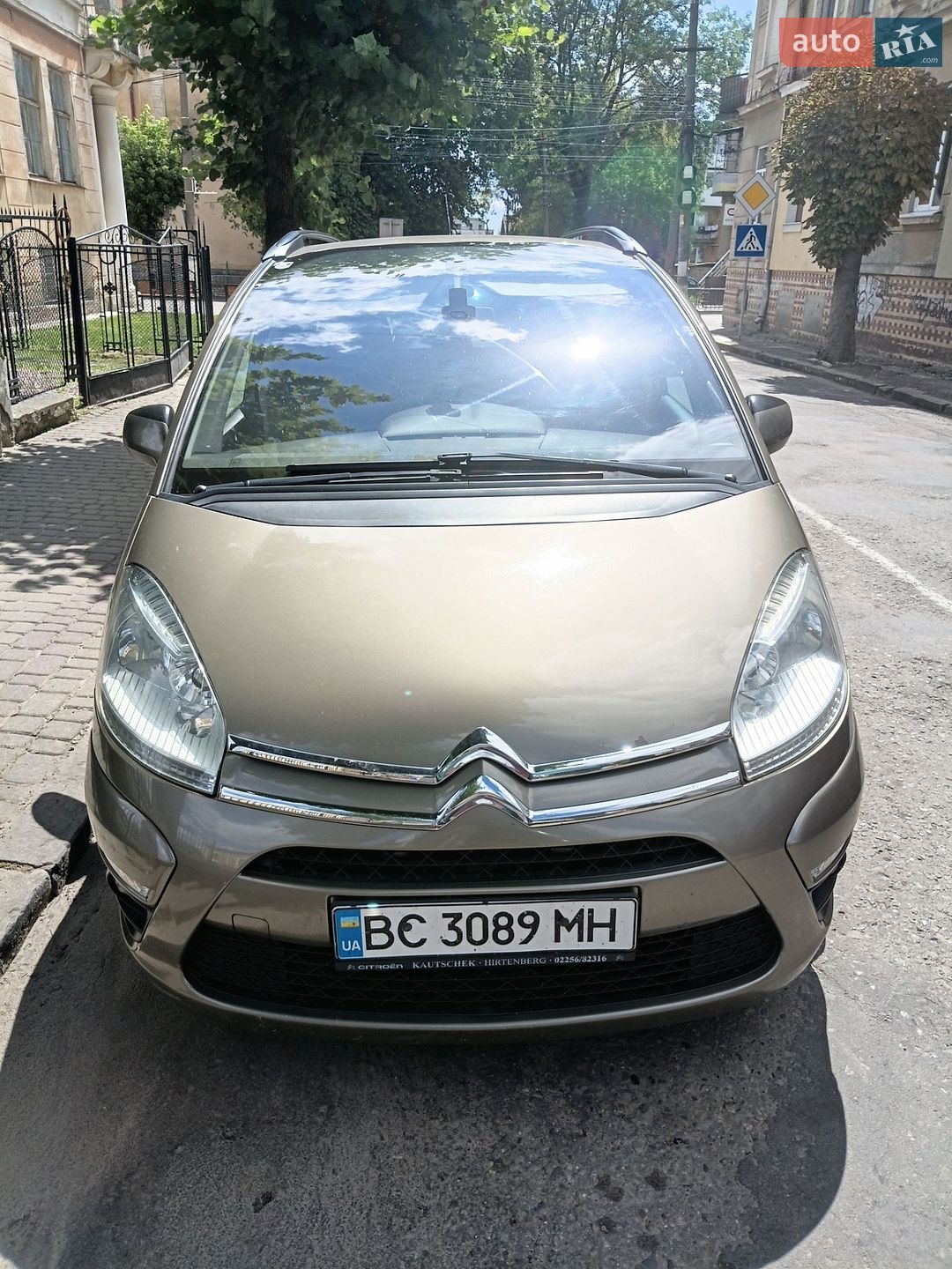Citroen C4 Picasso 2011 VIN VF7UA9HR8BJ741401 фото оголошення 23 з 24