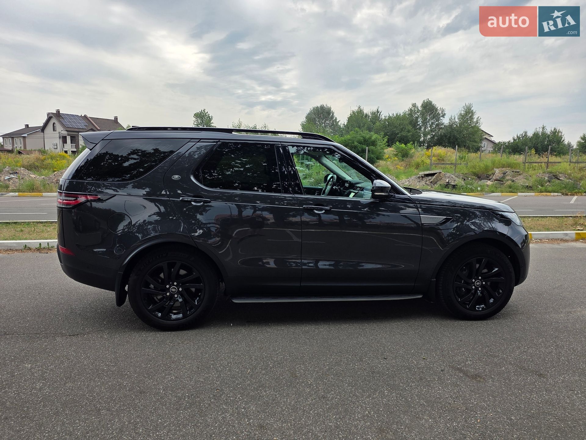 Land Rover Discovery 2019 VIN SALRA2BKXK2414689 фото оголошення 4 з 25