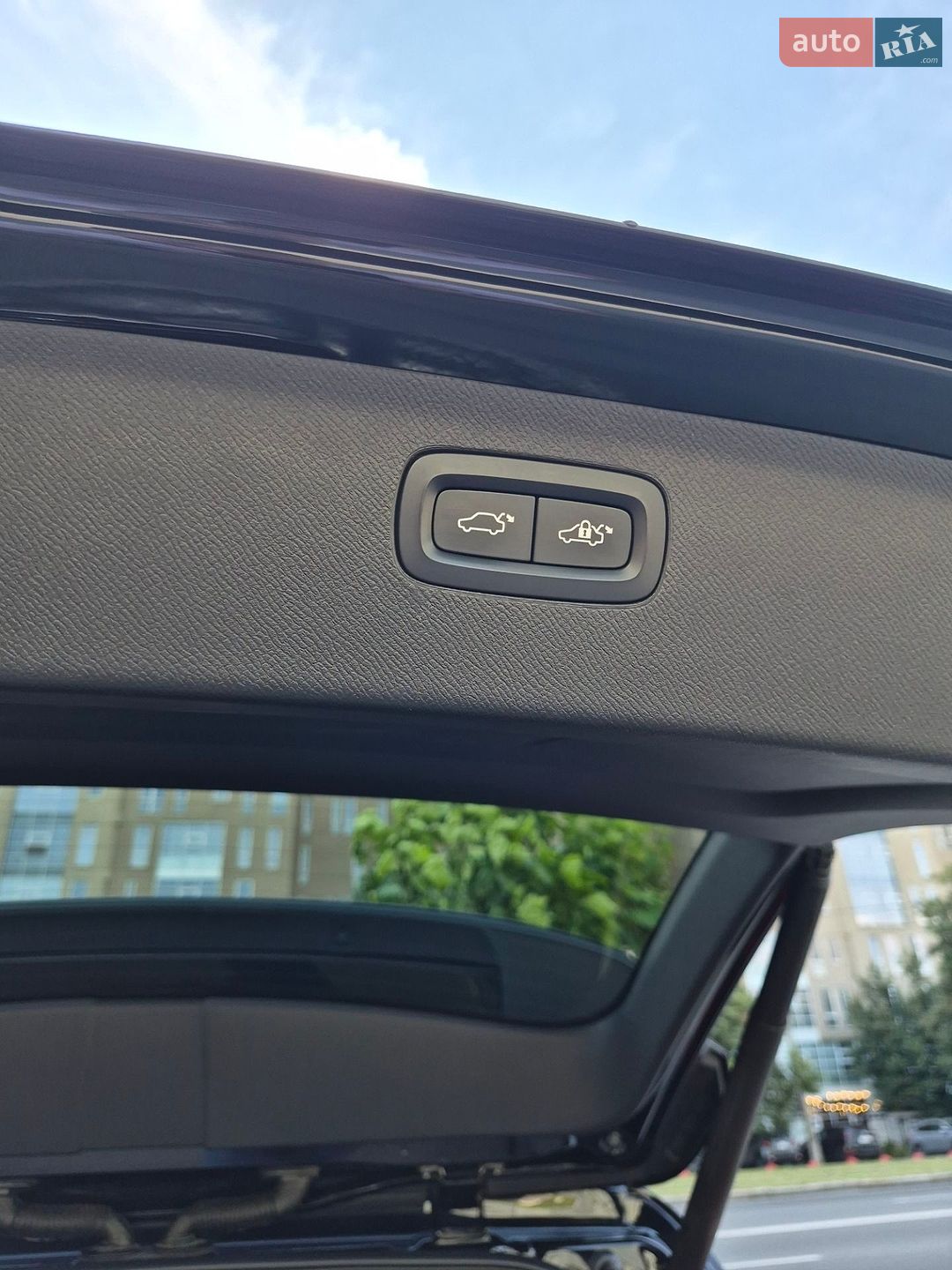 Volvo Xc90 2020 VIN YV1LCK2UCL1619157 фото оголошення 30 з 33