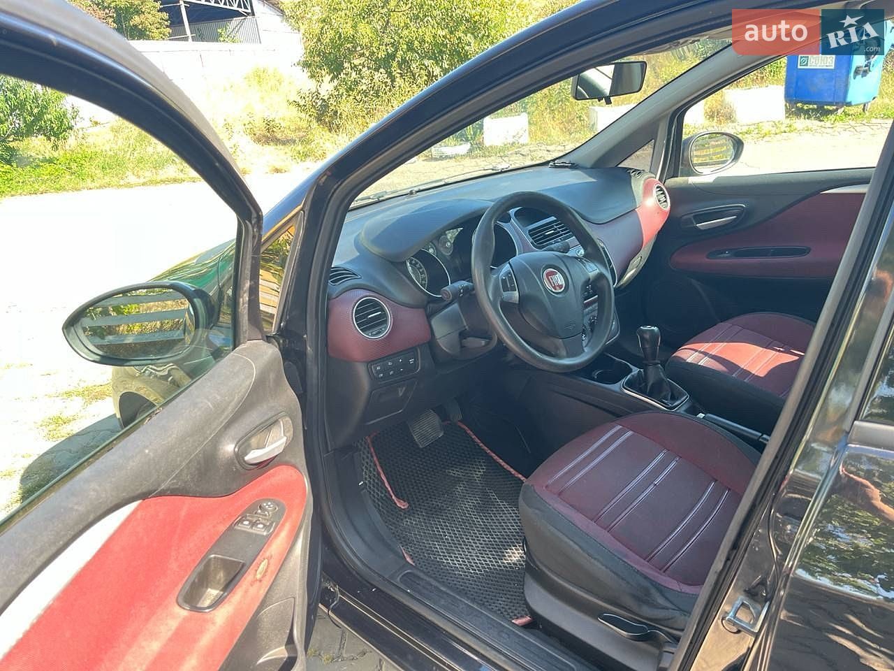 Fiat Grande Punto 2011 VIN ZFA19900001747584 фото оголошення 6 з 17