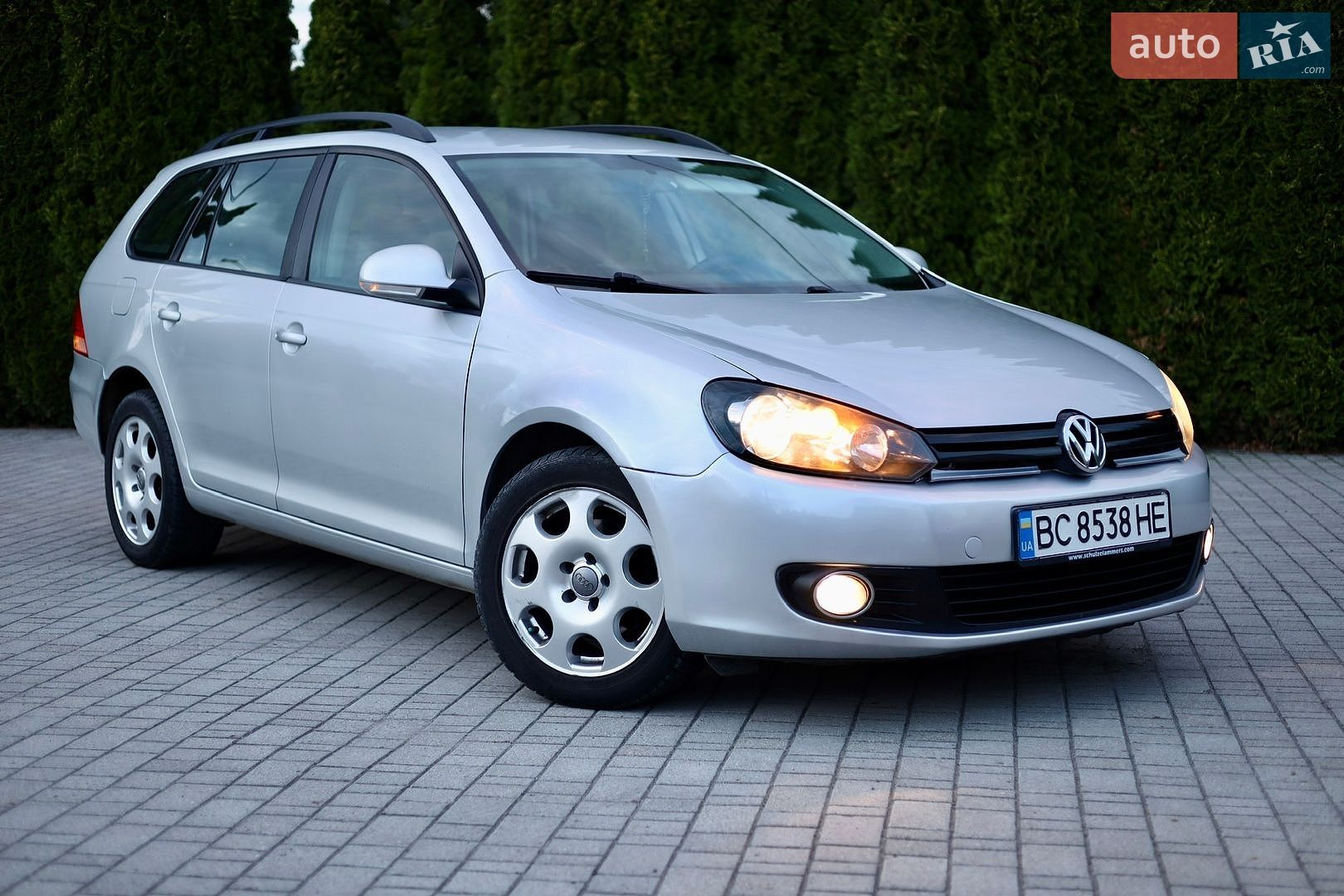 Volkswagen Golf 2010 VIN WVWZZZ1KZBM627587 фото оголошення 2 з 58