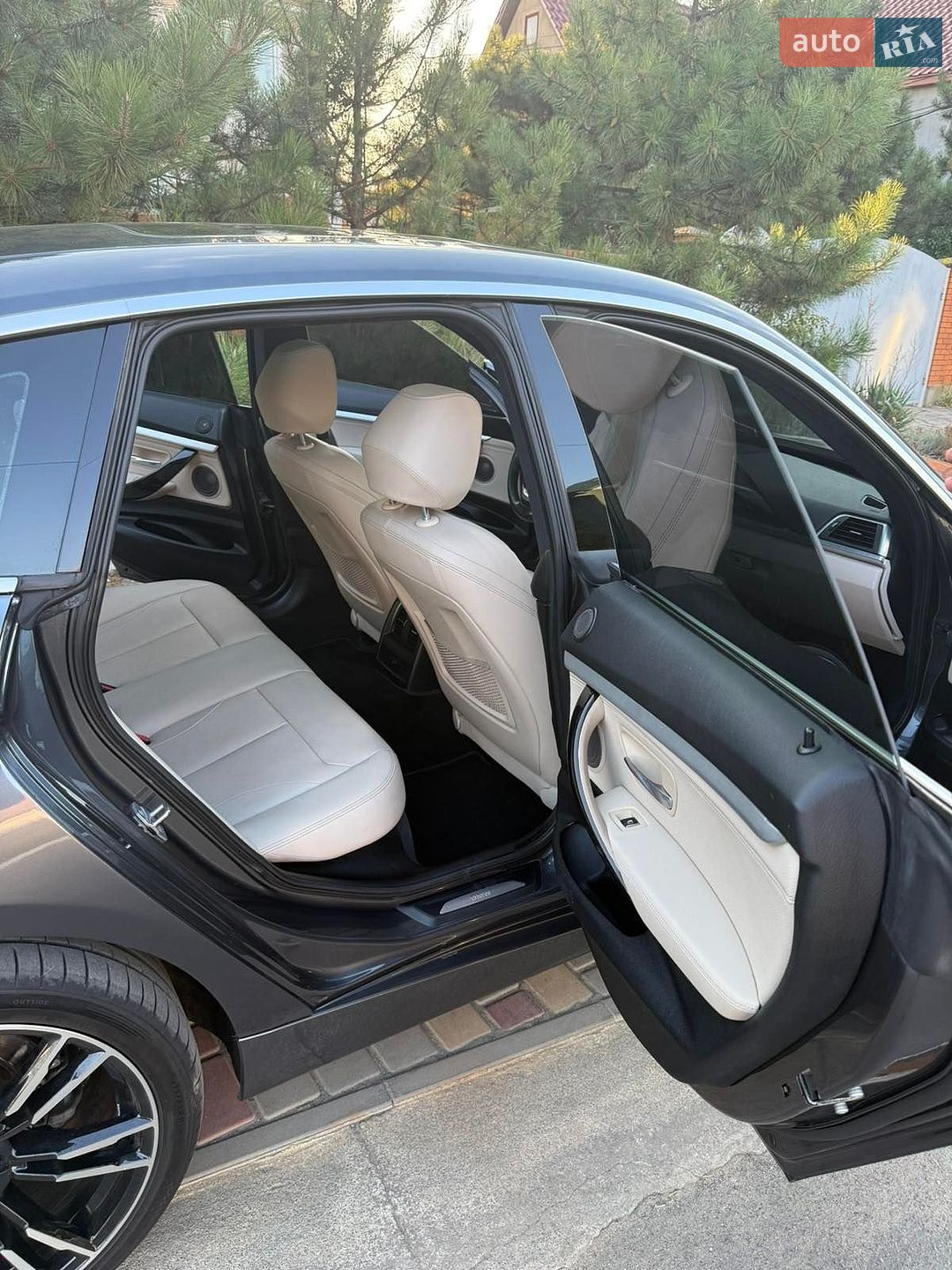 BMW 3 Series GT 2017 VIN WBA8Z9C51JG828116 фото оголошення 19 з 25