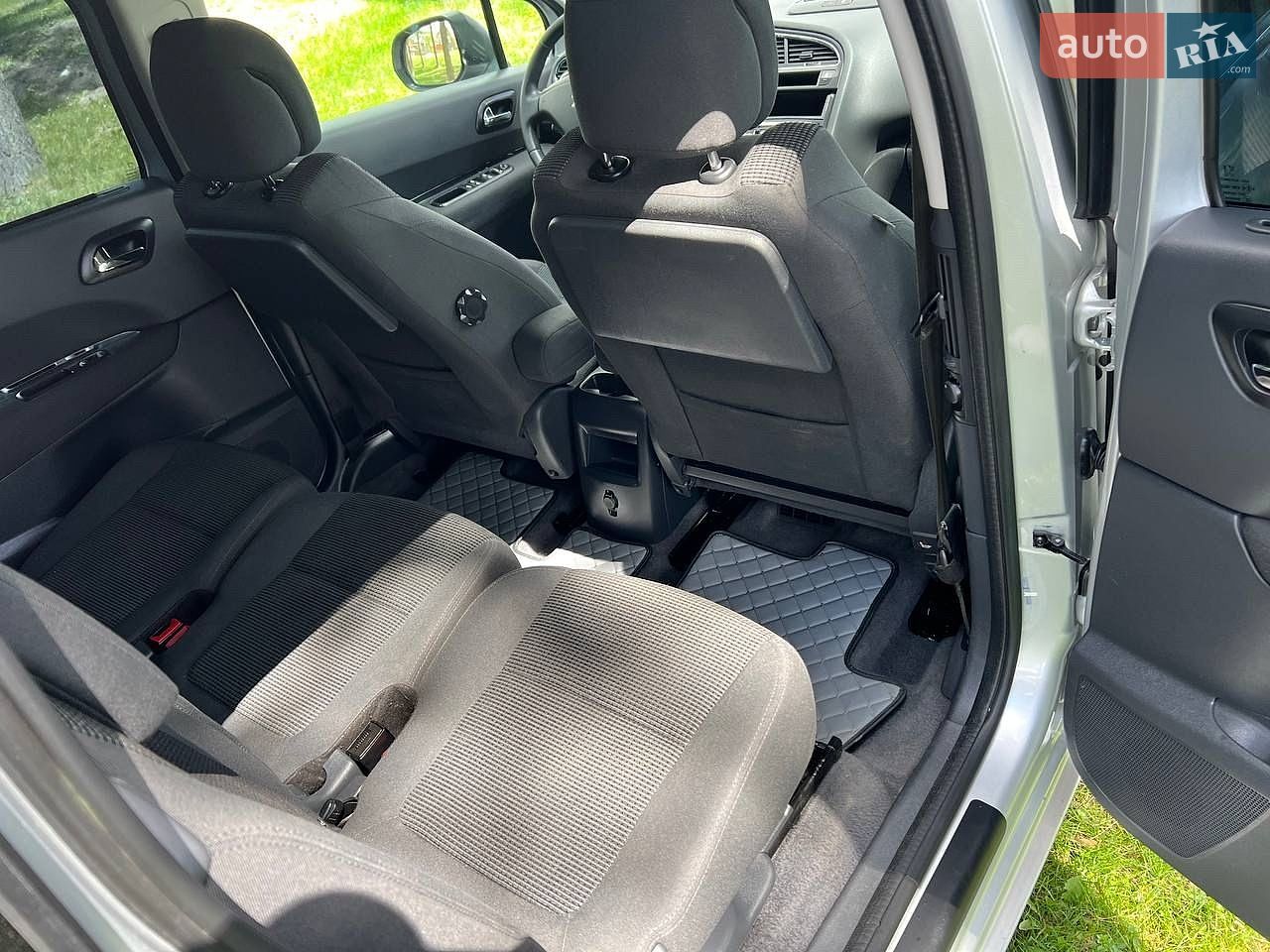 Peugeot 5008 2013 VIN VF30E9HD8DS081728 фото оголошення 27 з 51