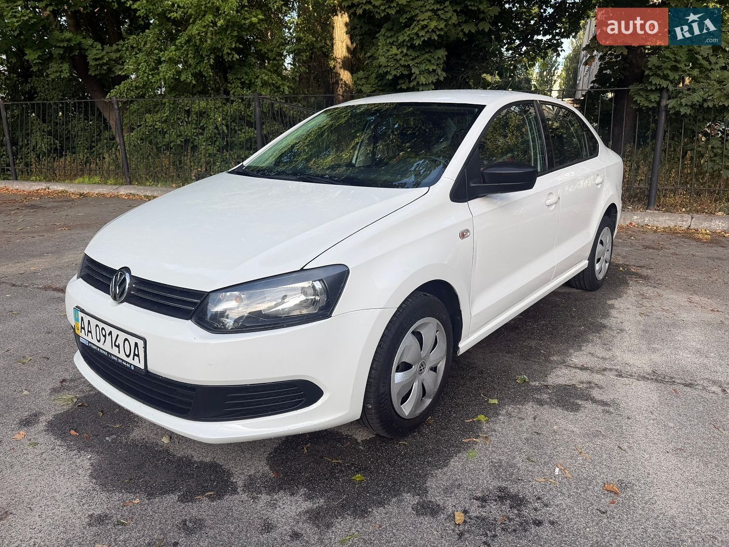 Volkswagen Polo 2013 VIN XW8ZZZ61ZDG061019 фото оголошення 3 з 31