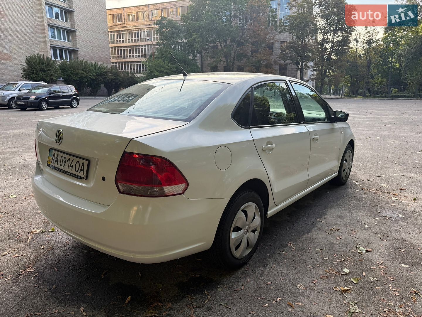 Volkswagen Polo 2013 VIN XW8ZZZ61ZDG061019 фото оголошення 7 з 31