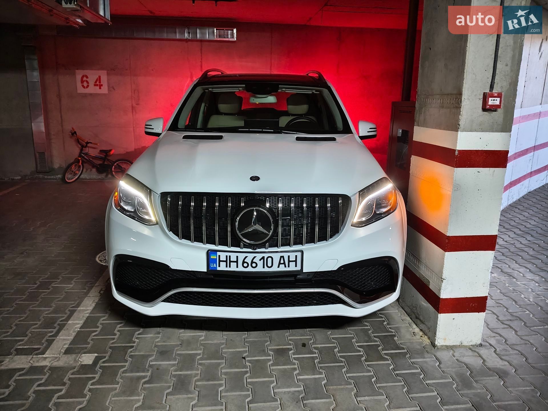 Mercedes-Benz GLS-Class 2016 VIN 4JGDF6EE8HA758726 фото оголошення 2 з 24