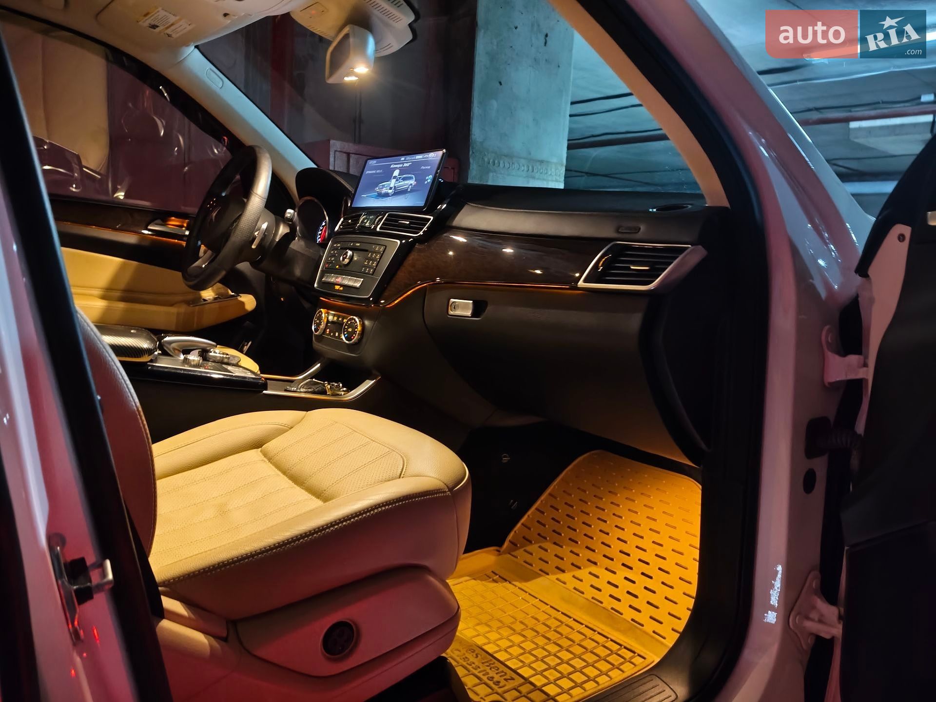 Mercedes-Benz GLS-Class 2016 VIN 4JGDF6EE8HA758726 фото оголошення 12 з 24