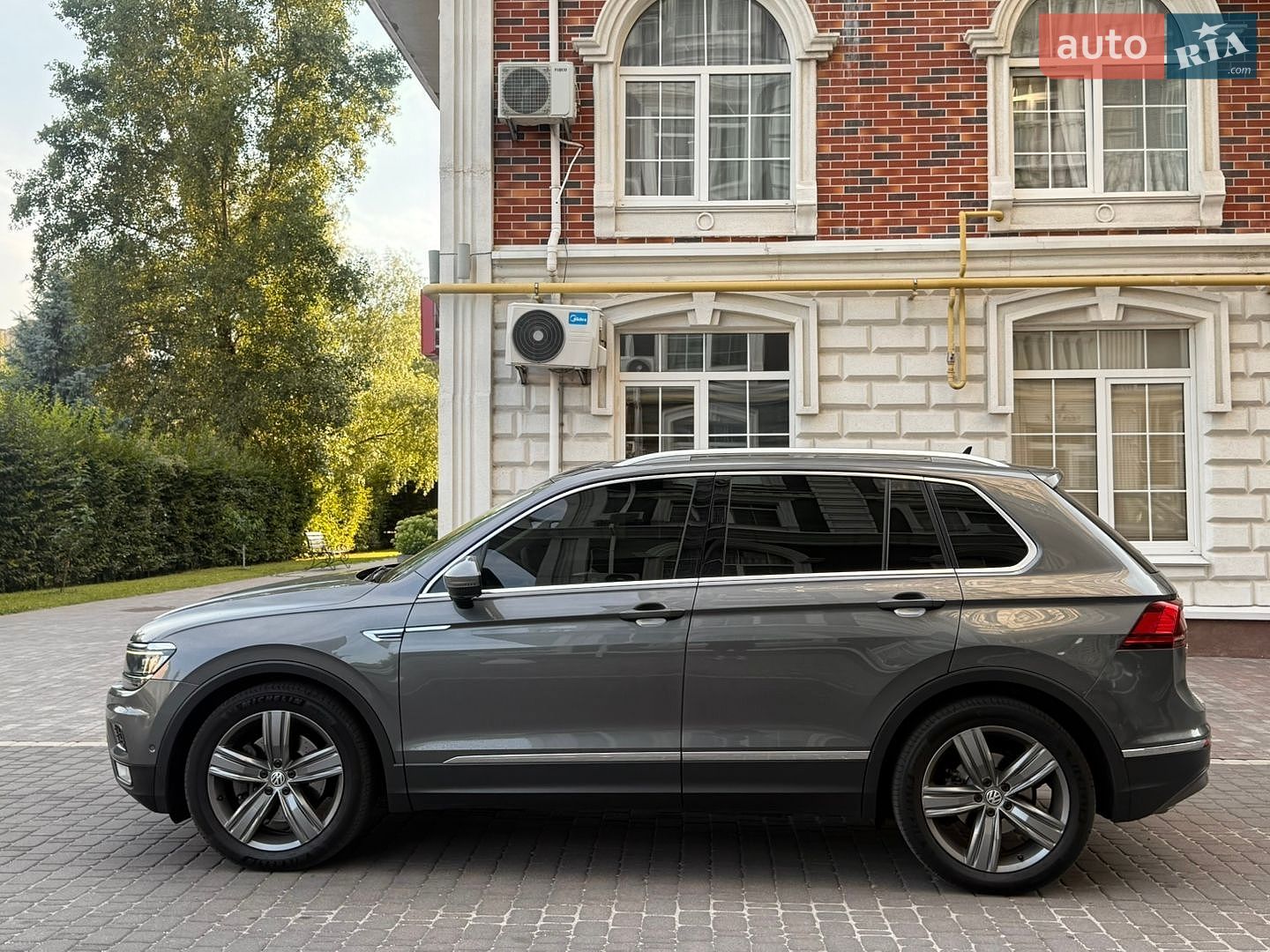 Volkswagen Tiguan 2016 VIN WVGZZZ5NZHW339509 фото оголошення 2 з 32
