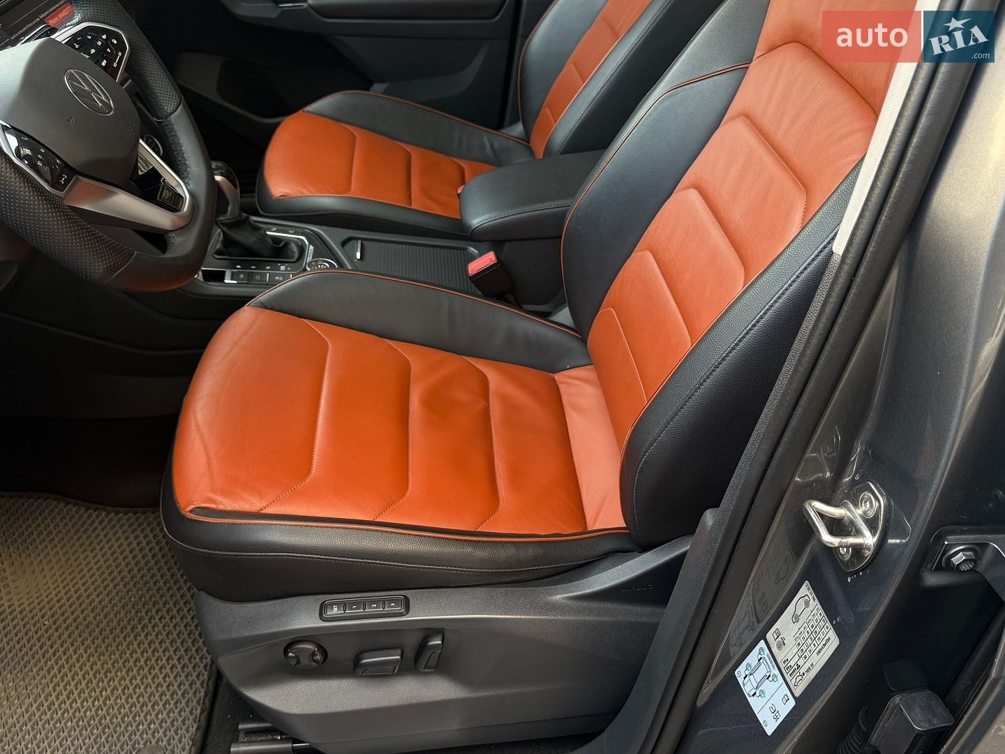 Volkswagen Tiguan 2016 VIN WVGZZZ5NZHW339509 фото оголошення 17 з 32