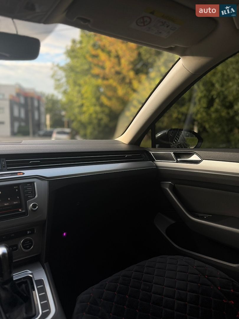 Volkswagen Passat 2015 VIN WVWZZZ3CZGE038490 фото оголошення 14 з 20