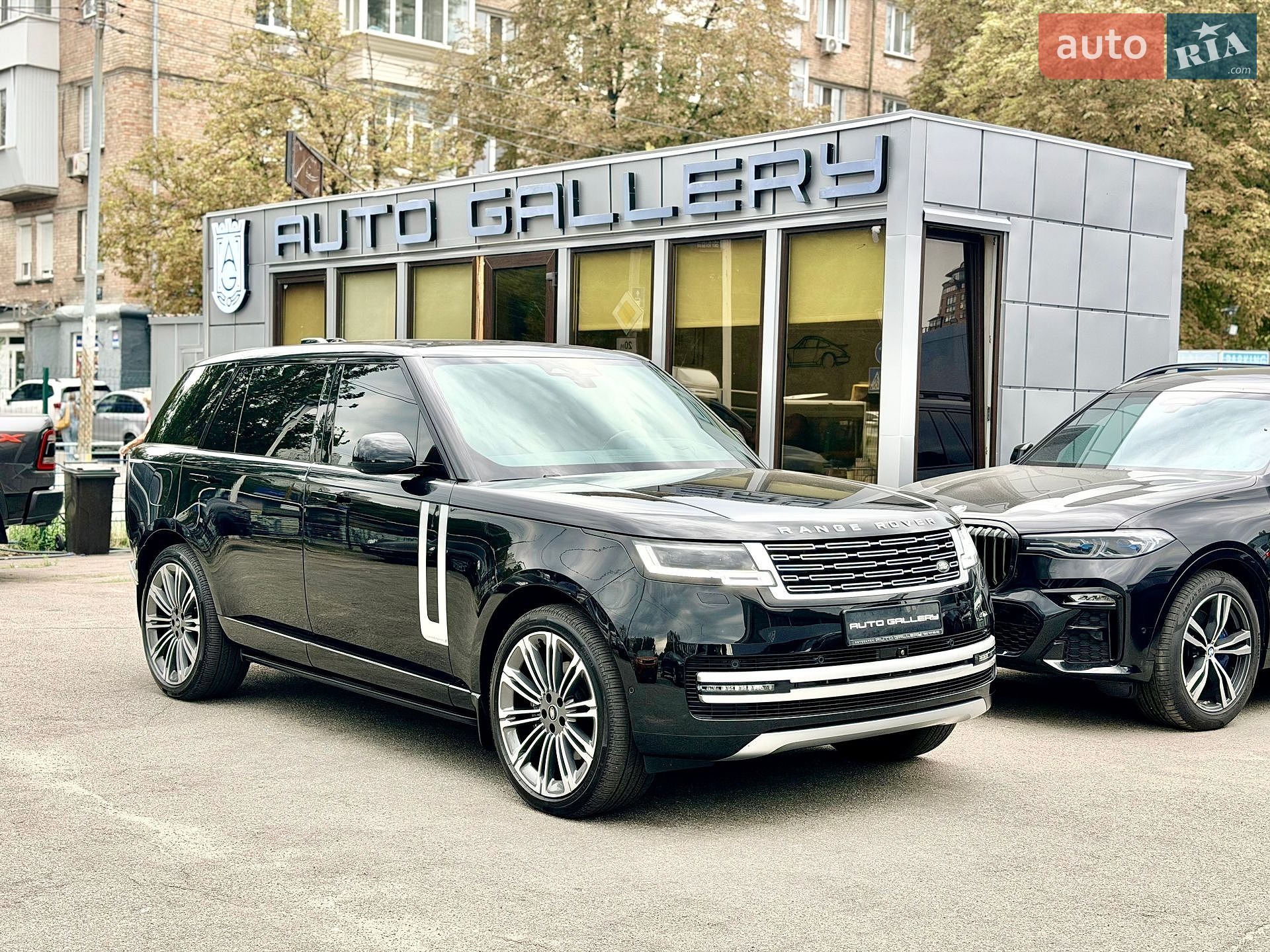 Land Rover Range Rover 2025 VIN SALKABBW6SA324871 фото оголошення 5 з 51