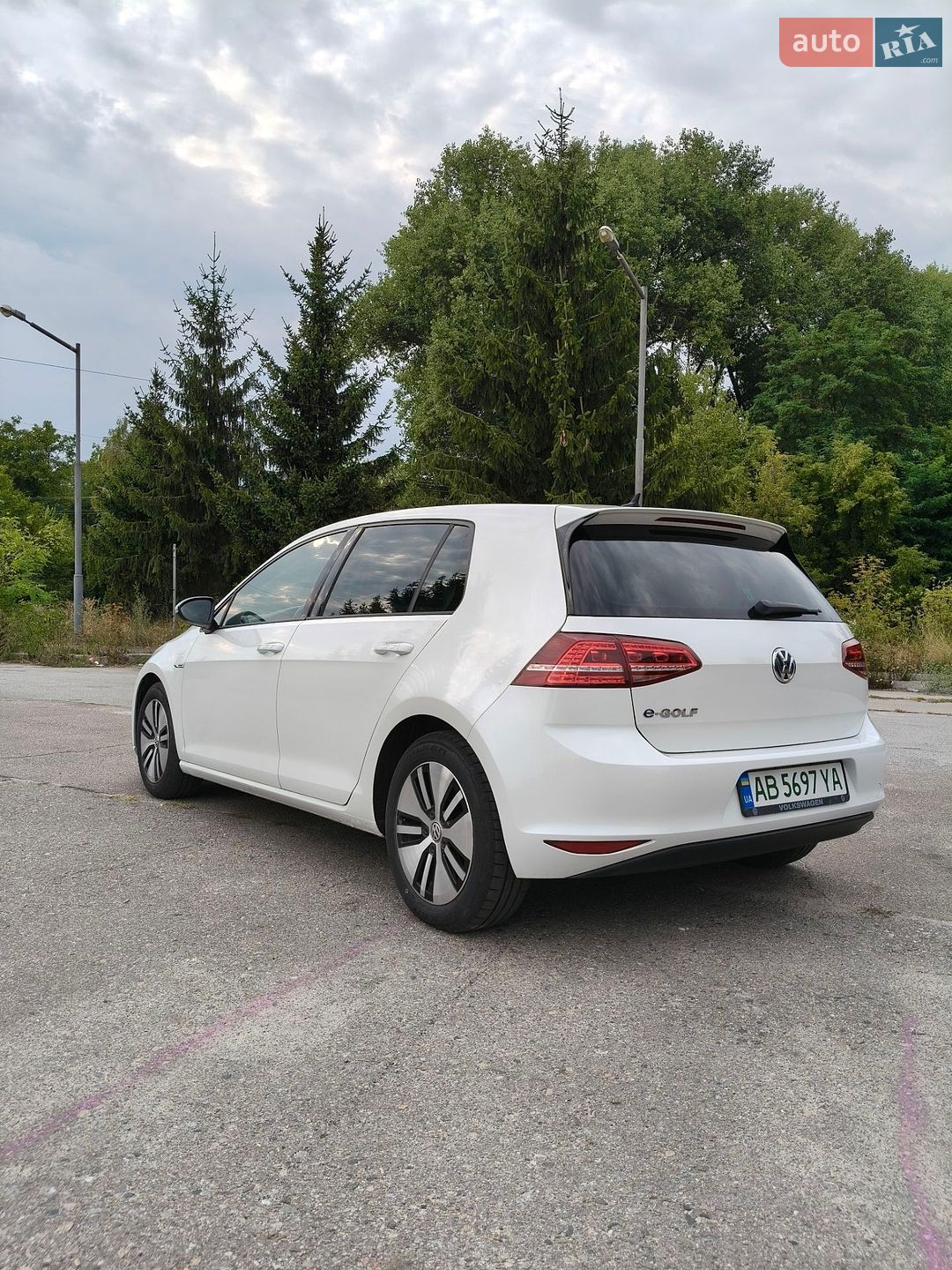 Volkswagen e-Golf 2014 VIN WVWZZZAUZFW902629 фото оголошення 10 з 44