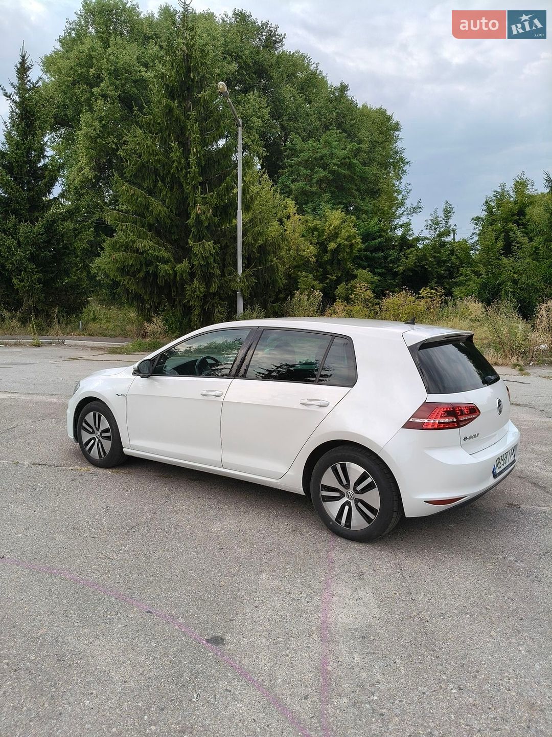 Volkswagen e-Golf 2014 VIN WVWZZZAUZFW902629 фото оголошення 7 з 44