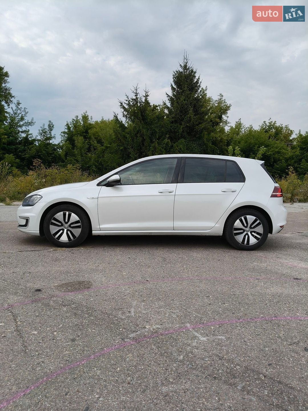 Volkswagen e-Golf 2014 VIN WVWZZZAUZFW902629 фото оголошення 5 з 44