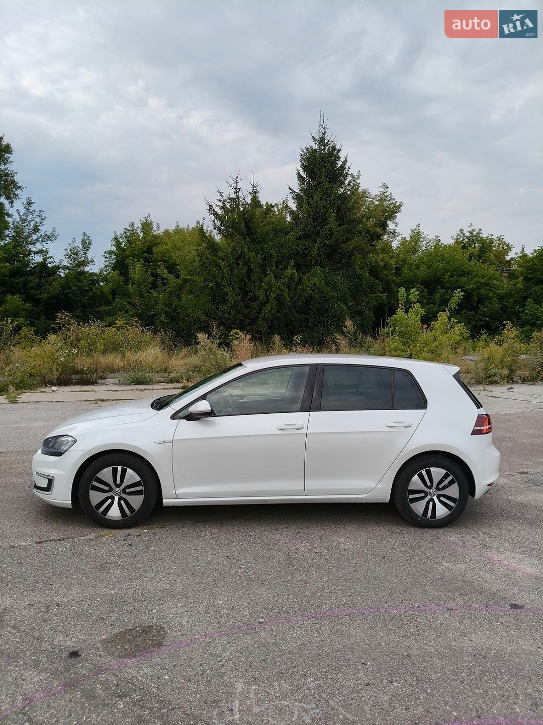 Volkswagen e-Golf 2014 VIN WVWZZZAUZFW902629 фото оголошення 6 з 44