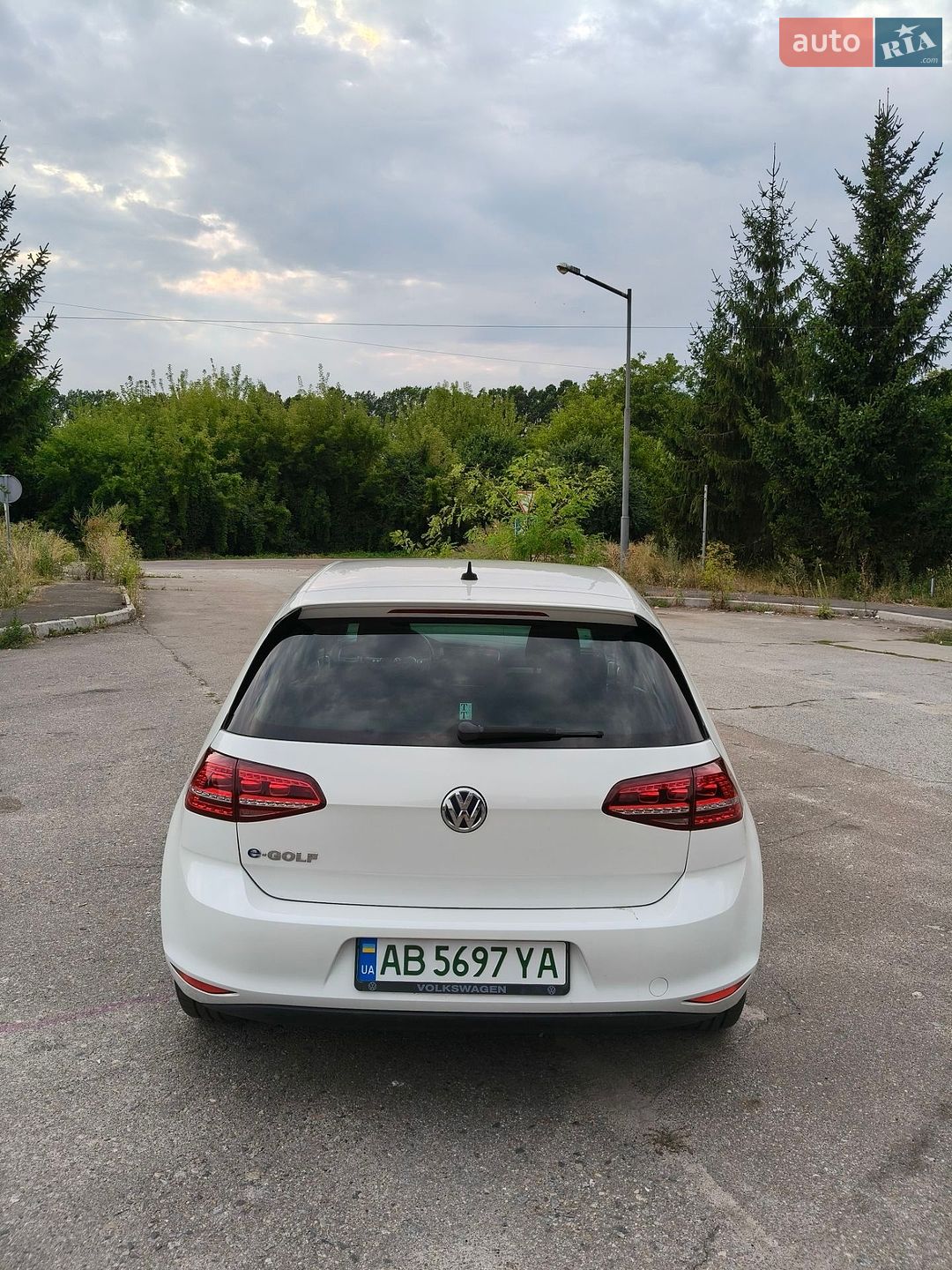 Volkswagen e-Golf 2014 VIN WVWZZZAUZFW902629 фото оголошення 13 з 44