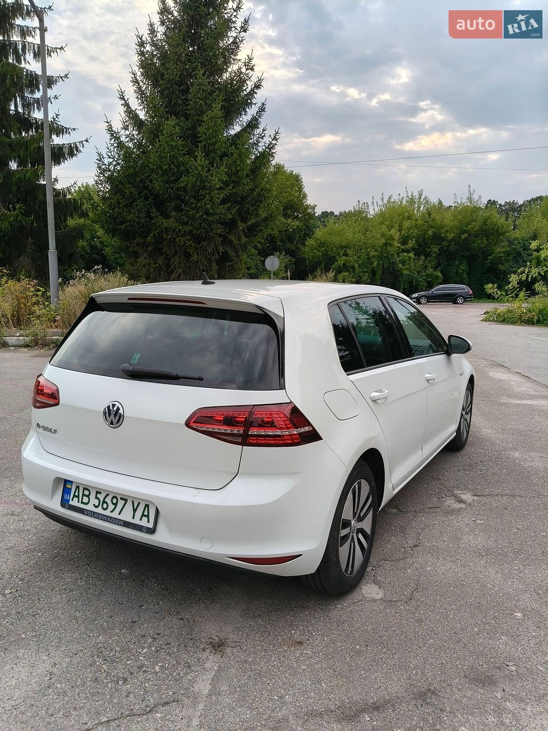 Volkswagen e-Golf 2014 VIN WVWZZZAUZFW902629 фото оголошення 17 з 44
