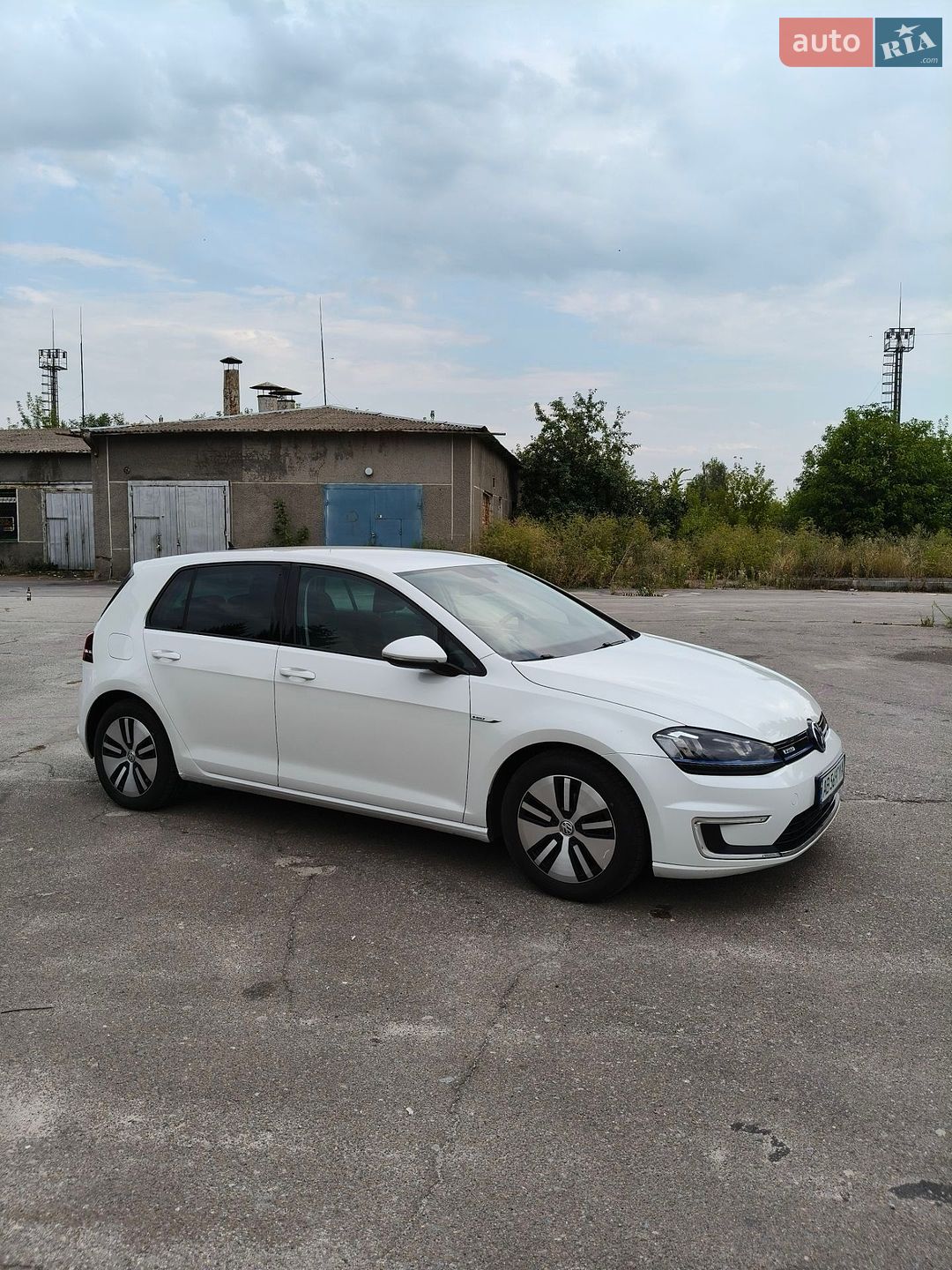 Volkswagen e-Golf 2014 VIN WVWZZZAUZFW902629 фото оголошення 23 з 44