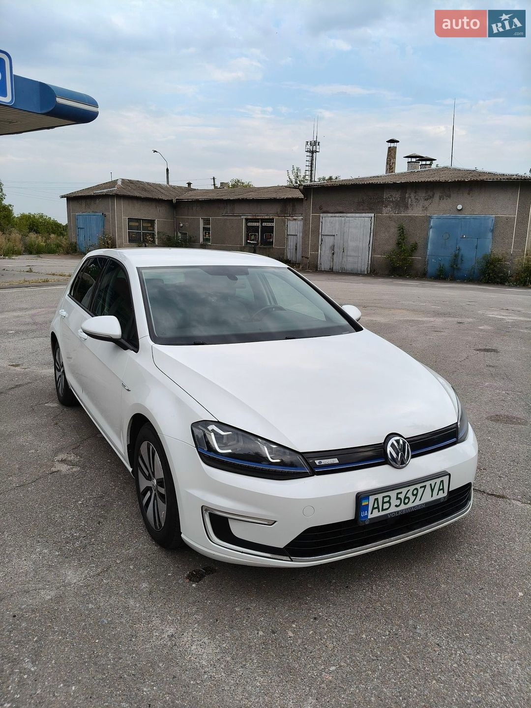 Volkswagen e-Golf 2014 VIN WVWZZZAUZFW902629 фото оголошення 27 з 44