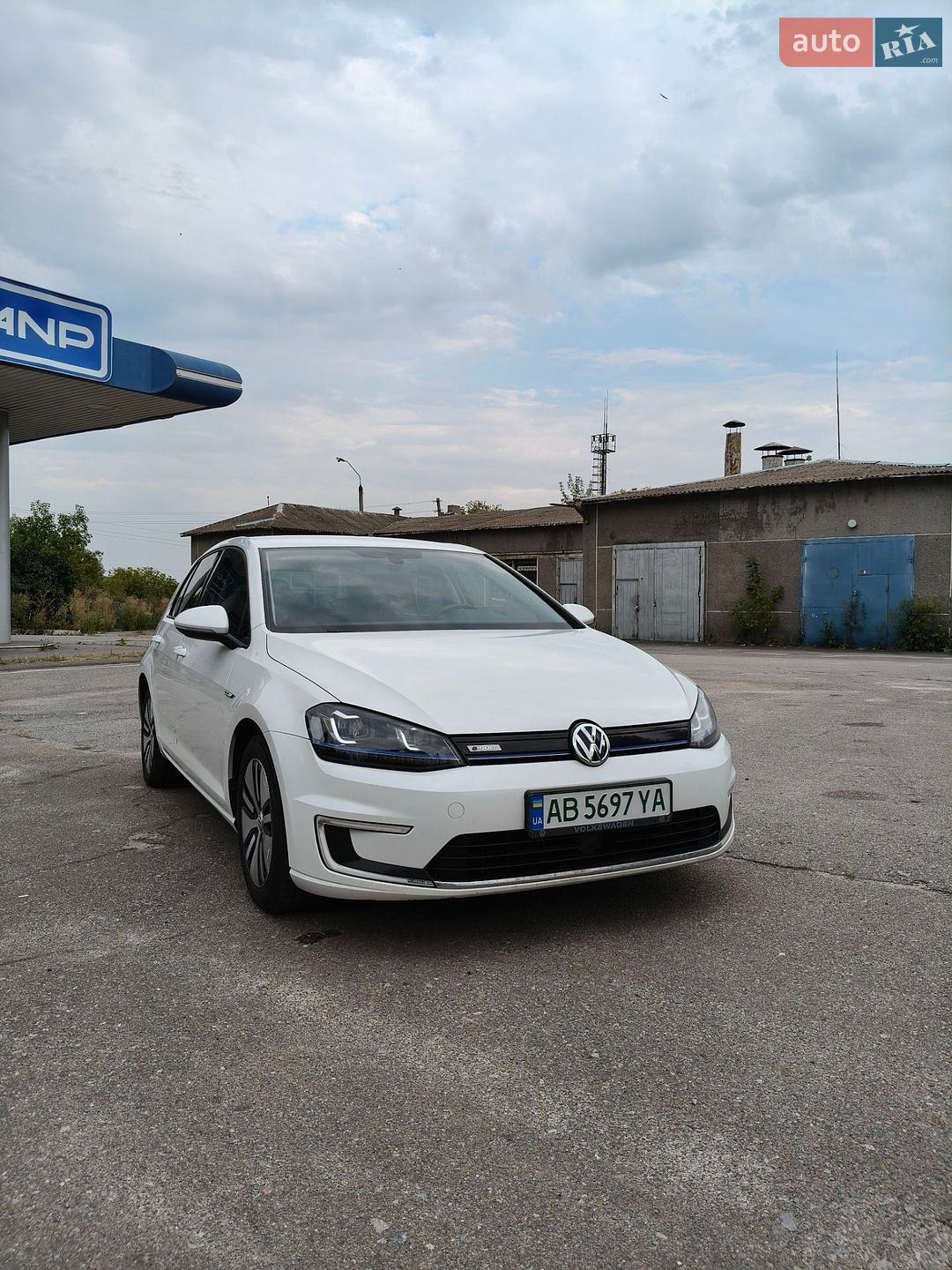 Volkswagen e-Golf 2014 VIN WVWZZZAUZFW902629 фото оголошення 30 з 44