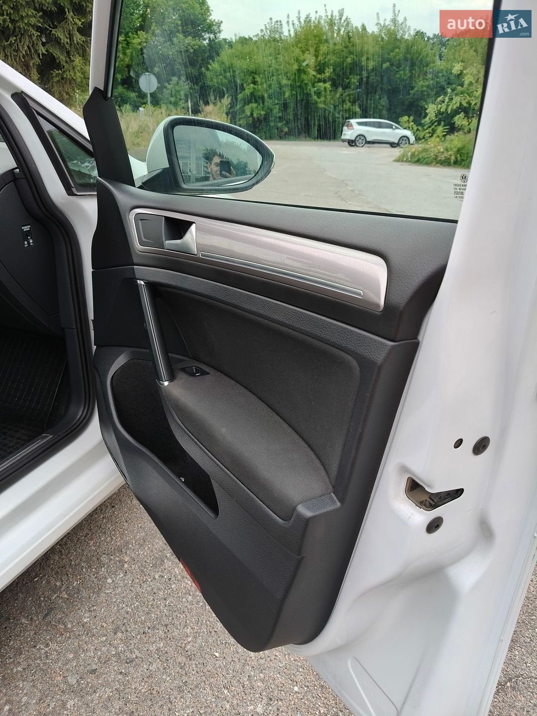 Volkswagen e-Golf 2014 VIN WVWZZZAUZFW902629 фото оголошення 42 з 44