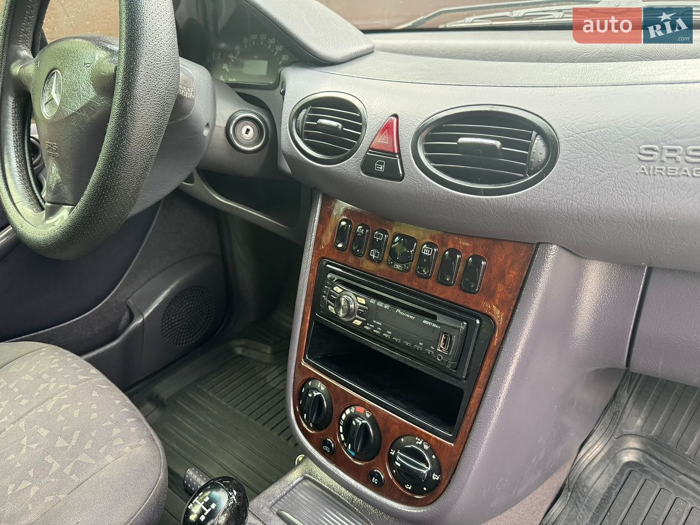 Mercedes-Benz A-Class 2001 VIN WDB1681091J704458 фото оголошення 10 з 20