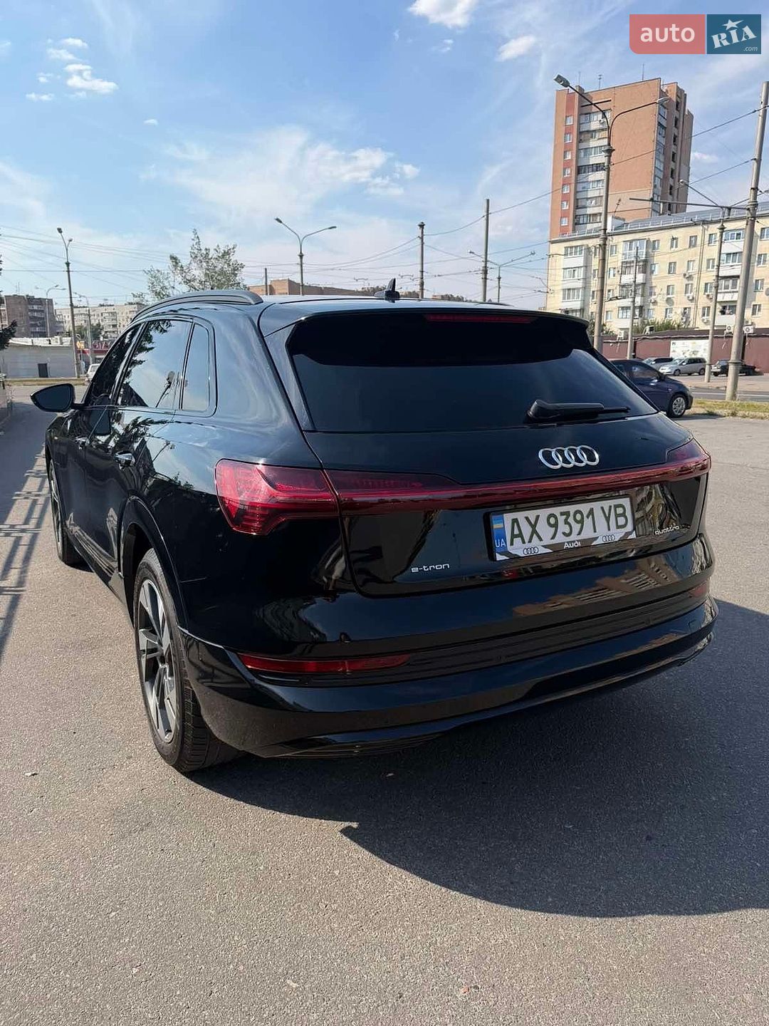 Audi e-tron 2021 VIN WA1AAAGE3MB024869 фото оголошення 14 з 16