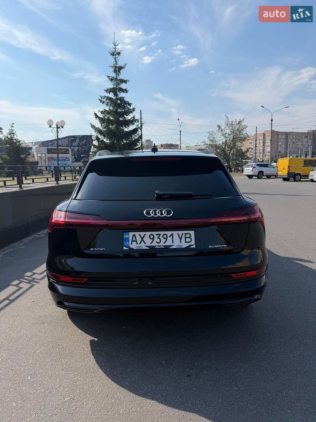 Audi e-tron 2021 VIN WA1AAAGE3MB024869 фото оголошення 15 з 16