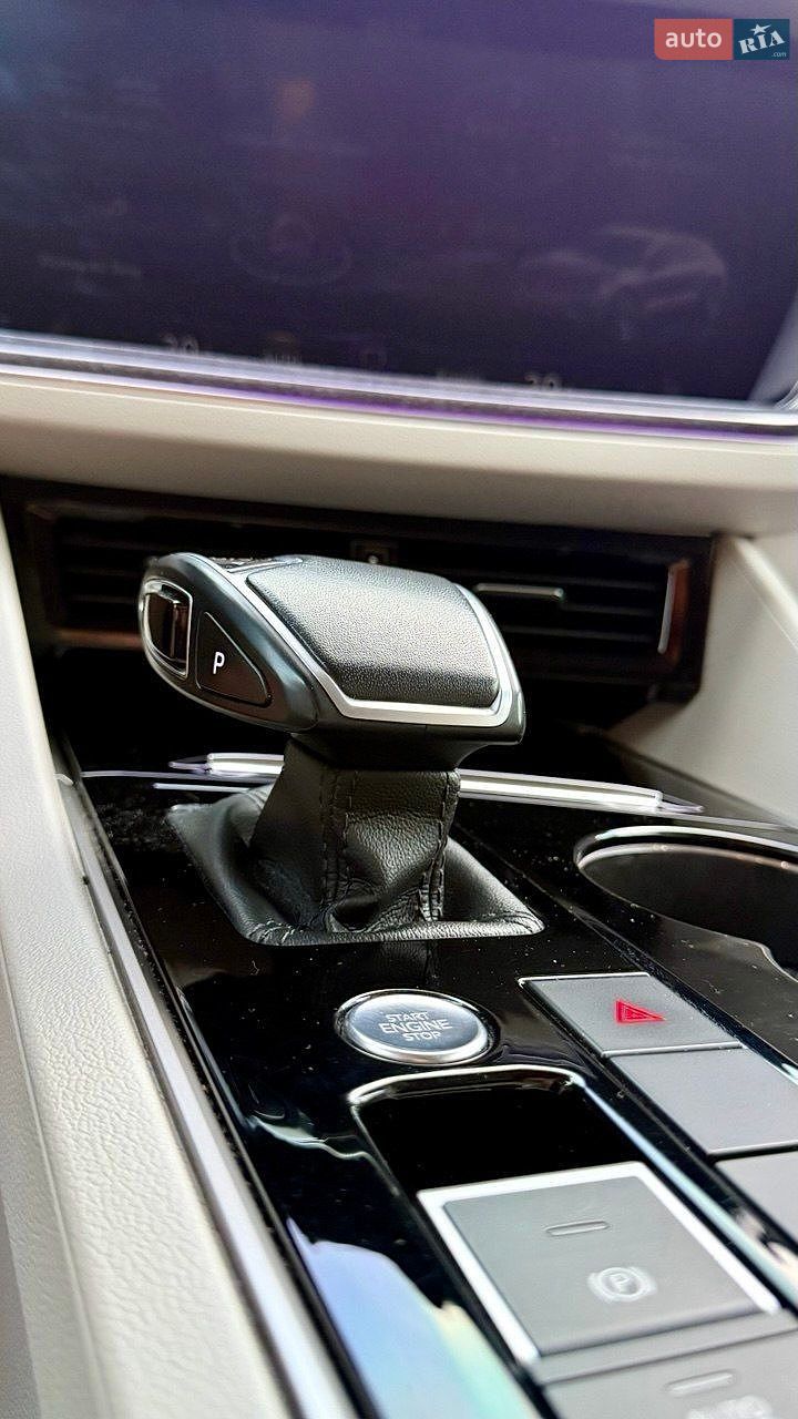 Volkswagen Touareg 2018 VIN WVGZZZCRZKD009185 фото оголошення 11 з 15