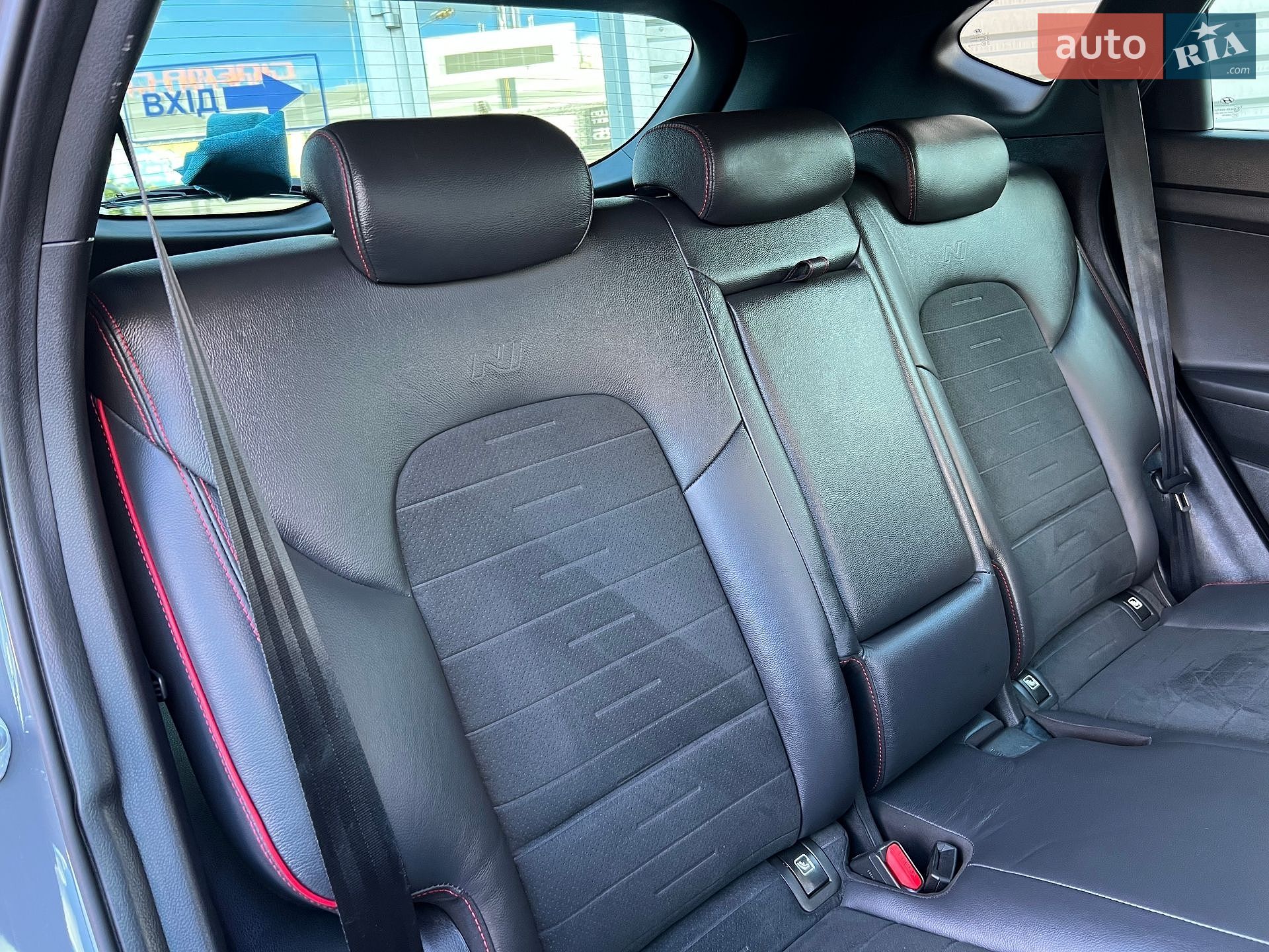 Hyundai Tucson 2020 VIN TMAJ381ADLJ107399 фото оголошення 29 з 47