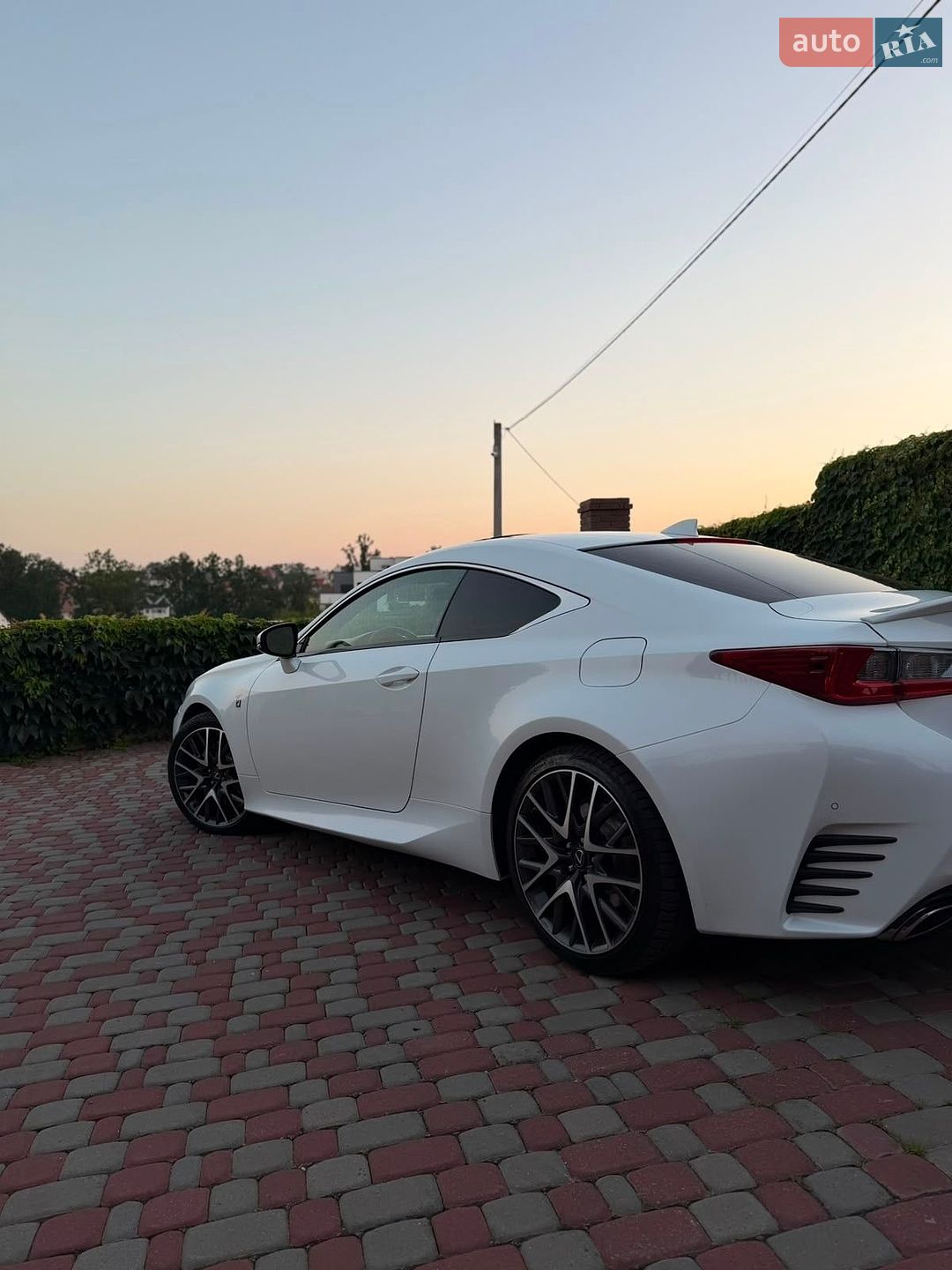 Lexus RC 2017 VIN JTHHA5BC6H5007438 фото оголошення 2 з 10