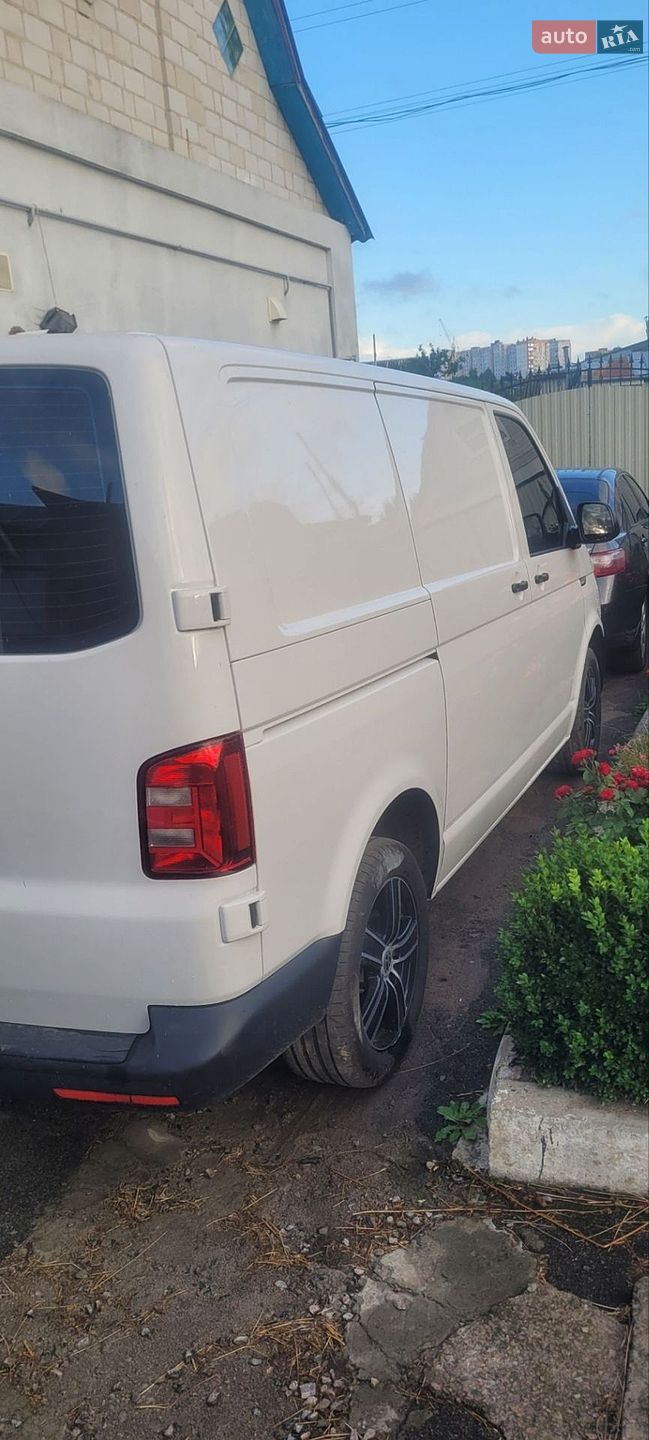 Volkswagen Transporter 2017 VIN WV1ZZZ7HZHX018577 фото оголошення 12 з 31