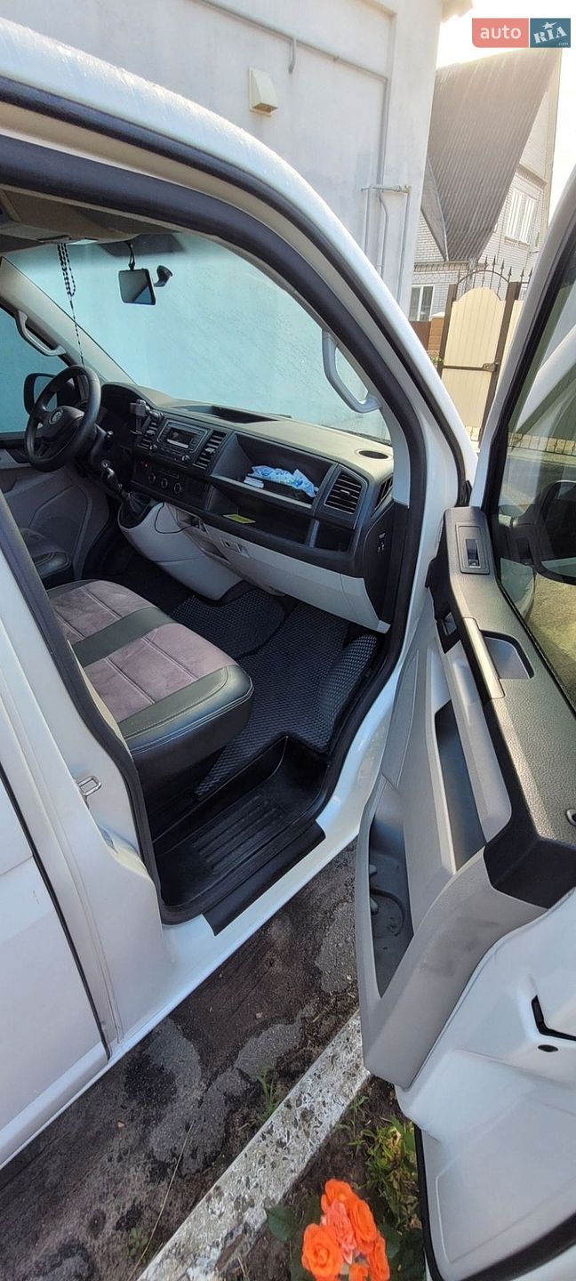Volkswagen Transporter 2017 VIN WV1ZZZ7HZHX018577 фото оголошення 6 з 31