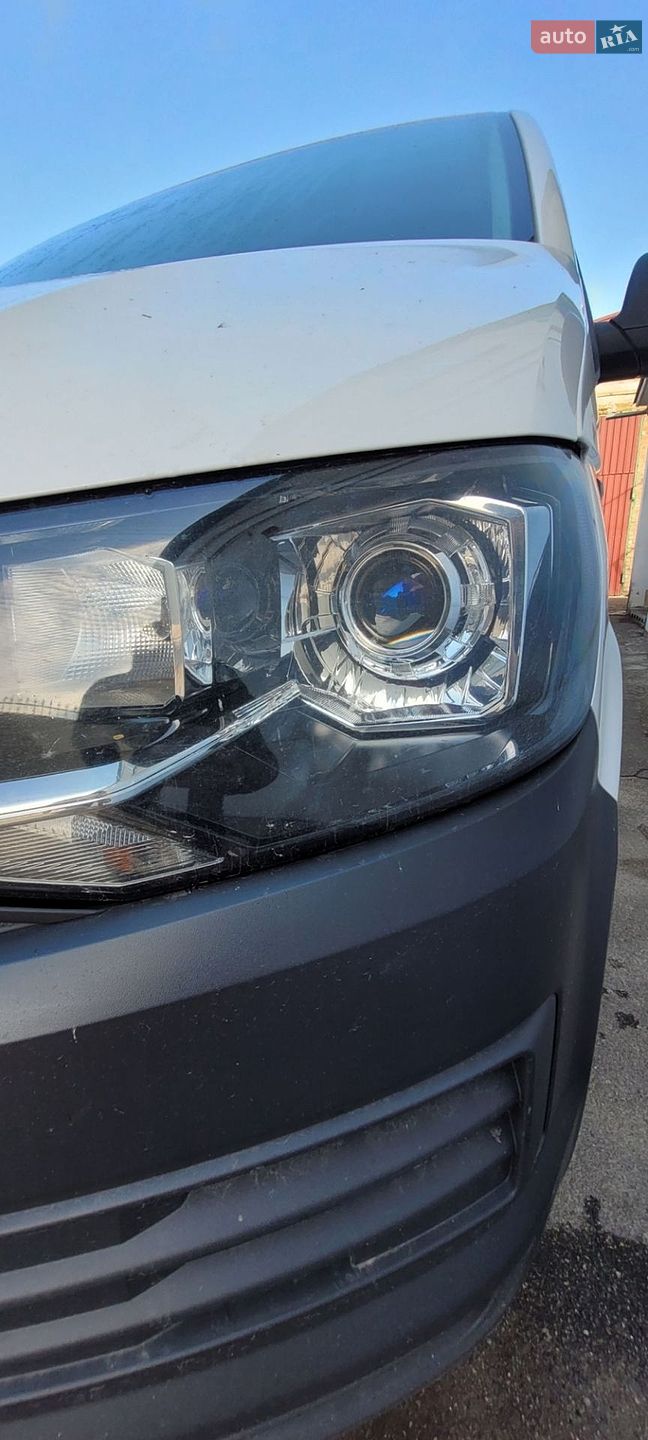 Volkswagen Transporter 2017 VIN WV1ZZZ7HZHX018577 фото оголошення 17 з 31