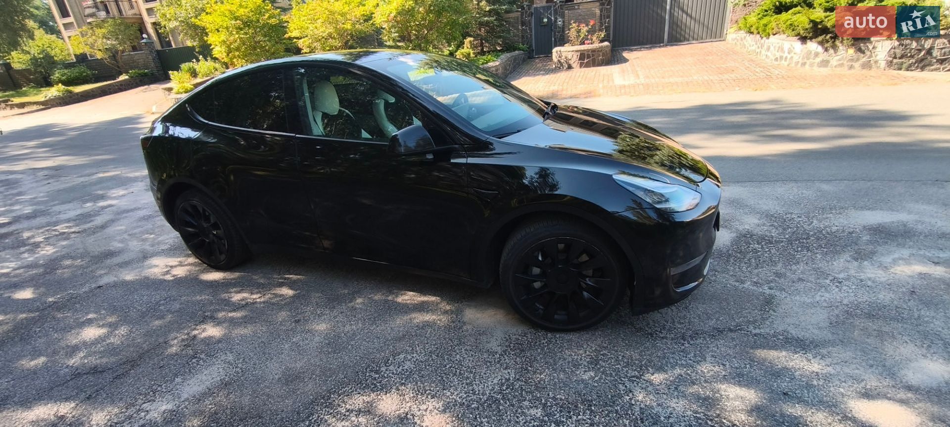 Tesla Model Y 2021 VIN 5YJYGDEE7MF187478 фото оголошення 9 з 15