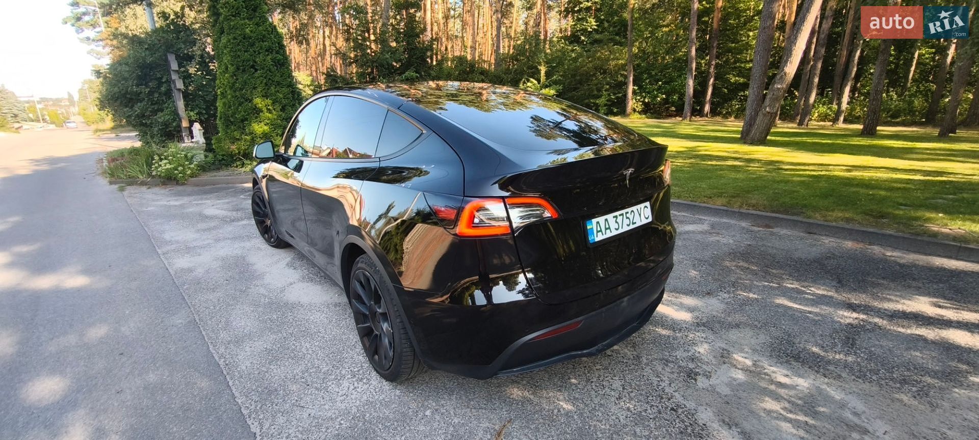 Tesla Model Y 2021 VIN 5YJYGDEE7MF187478 фото оголошення 15 з 15