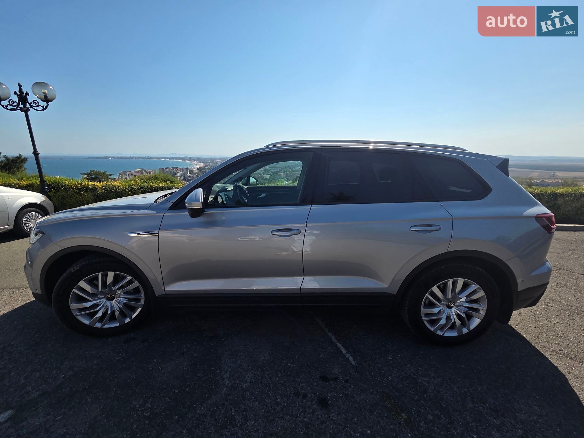 Volkswagen Touareg 2020 VIN WVGZZZCRZMD000575 фото оголошення 23 з 24