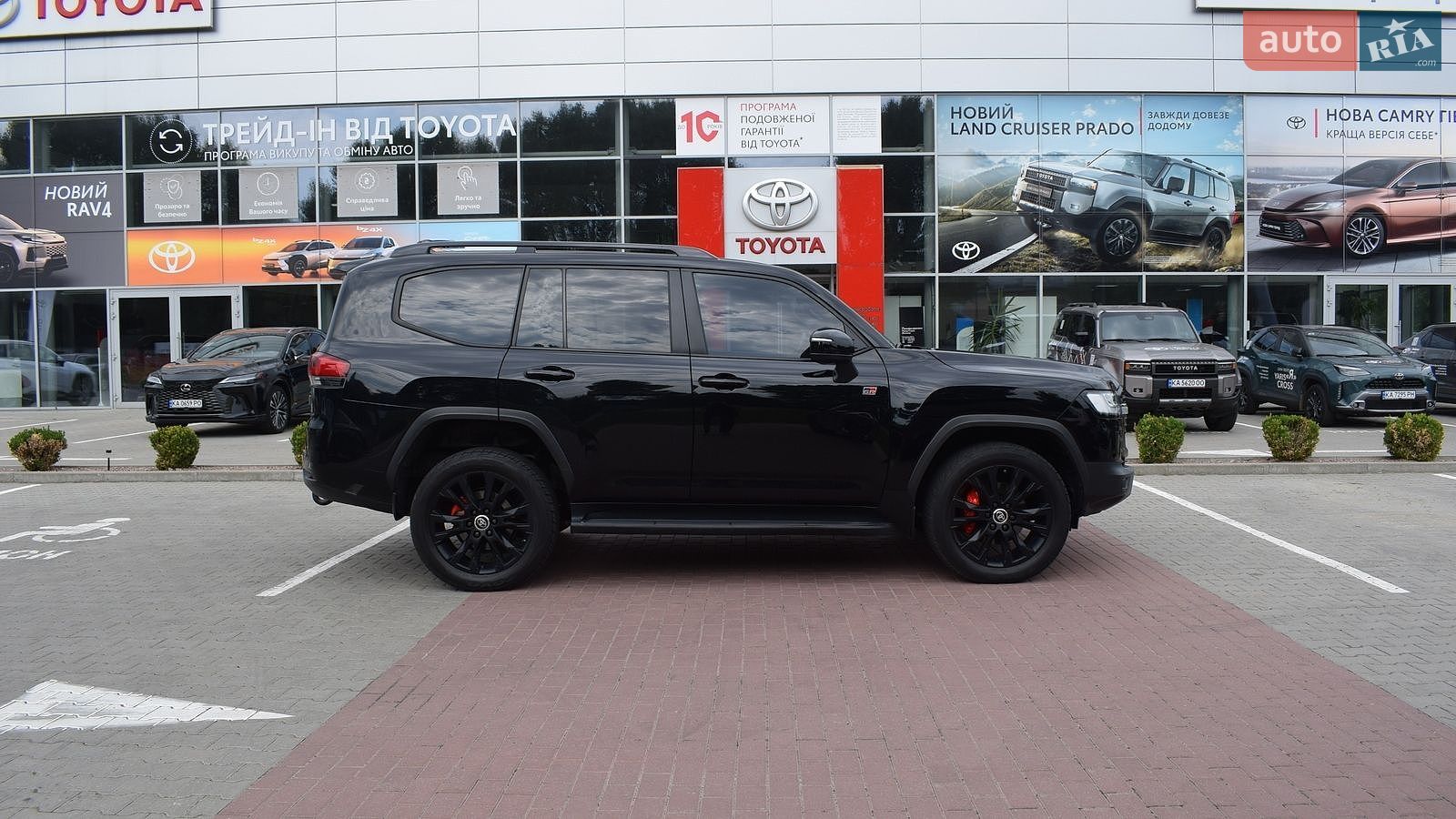 Toyota Land Cruiser 2021 VIN JTMABABJ604023883 фото оголошення 16 з 20