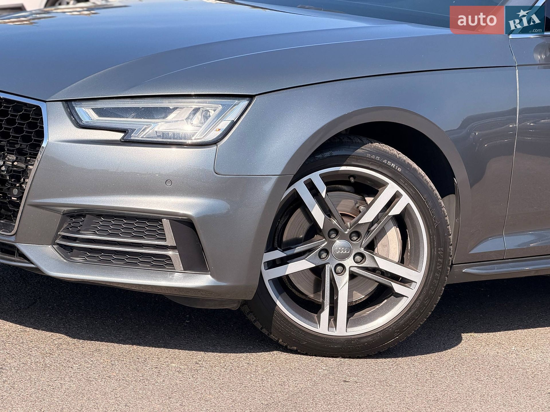 Audi A4 2016 VIN WAULNAF45HN011425 фото оголошення 4 з 96